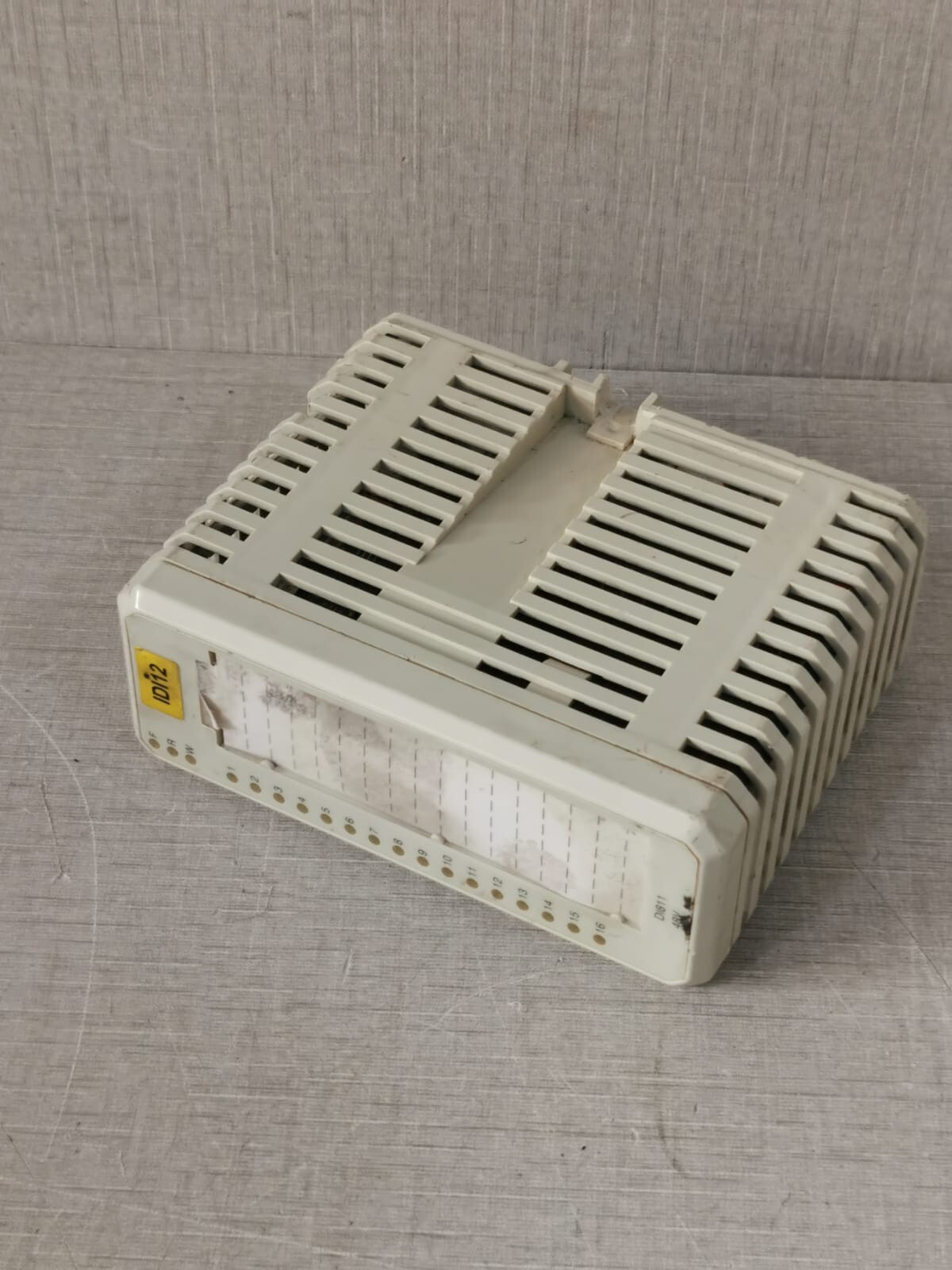 ABB 3BSE008552R1 ABB DI811 48V 3BSE008552R1 DIGITAL INPUT MODULE 10