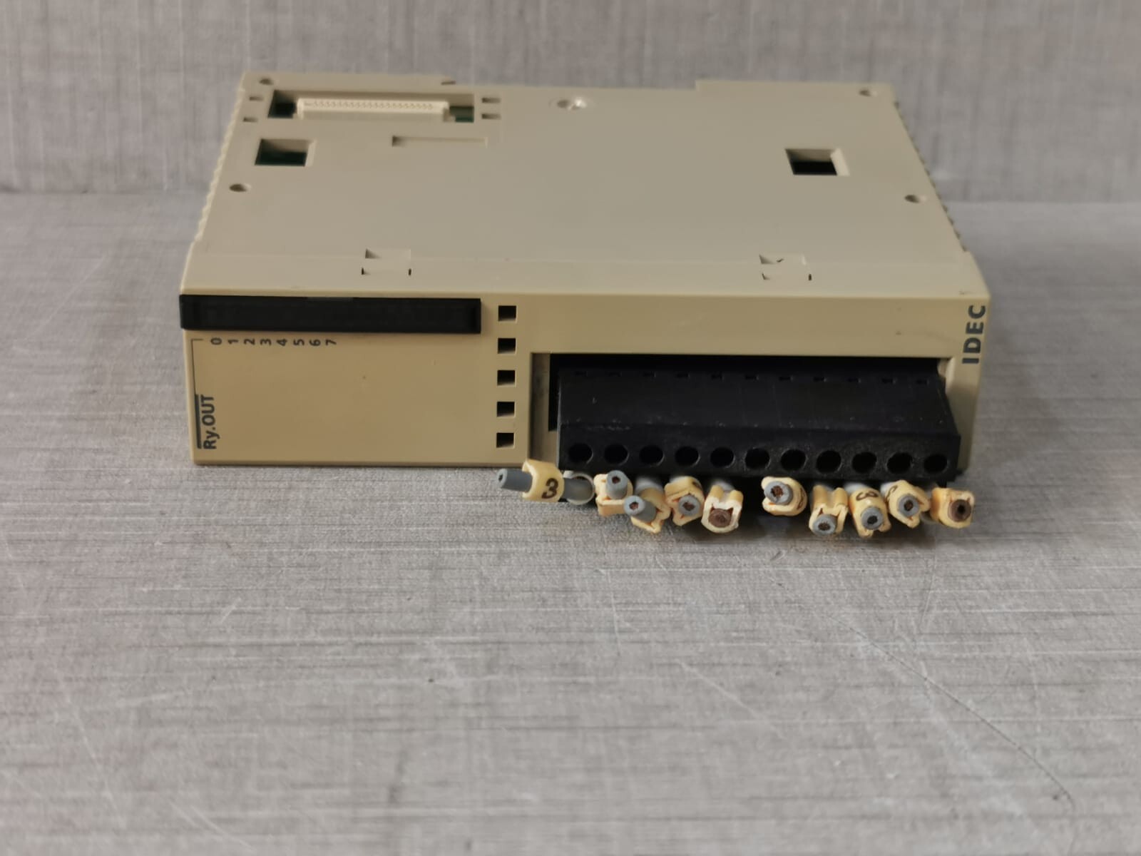 IDEC FC4A-R081 IDEC FC4A-R081 INDUSTRIAL CONTROL SYSTEM 24VDC 40mA 5VDC 2