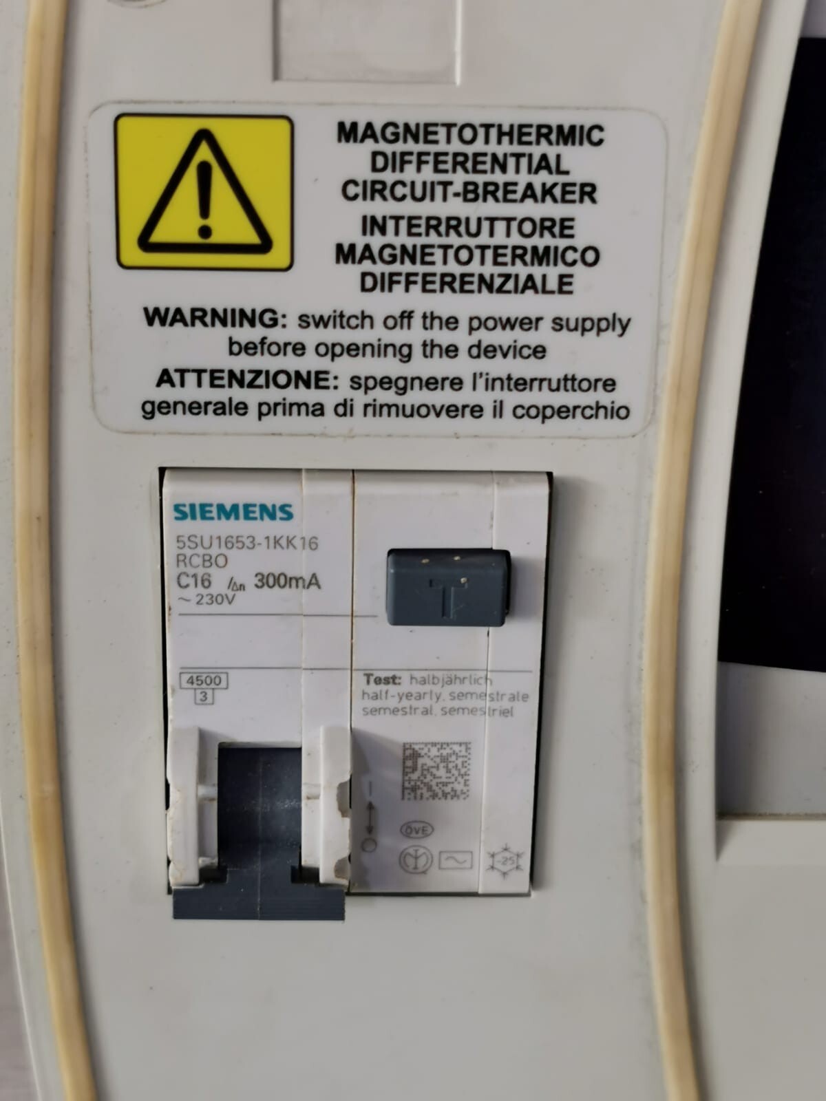 Danfoss RC-101 DANFOSS AK-RC 101 OPTYMA CONTROLLER 080Z3200 | 230VAC 3
