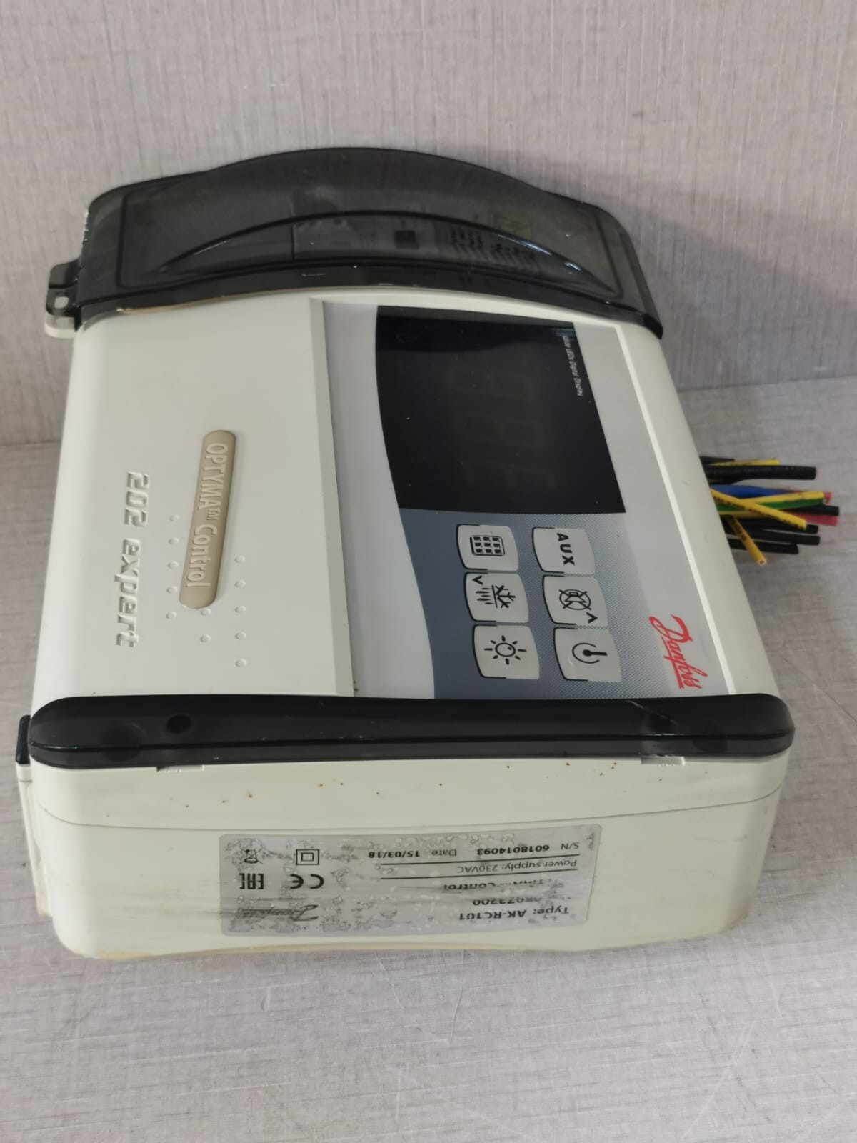 Danfoss RC-101 DANFOSS AK-RC 101 OPTYMA CONTROLLER 080Z3200 | 230VAC 8
