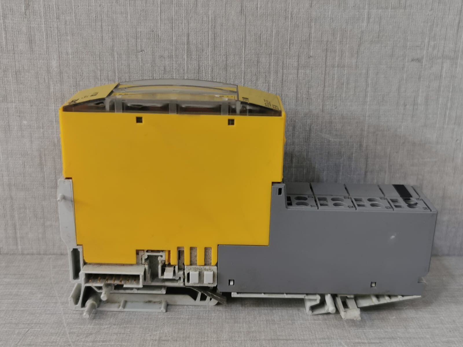 Pilz 312230 PILZ PSSu E F BSW SAFETY RELAY 312230 6