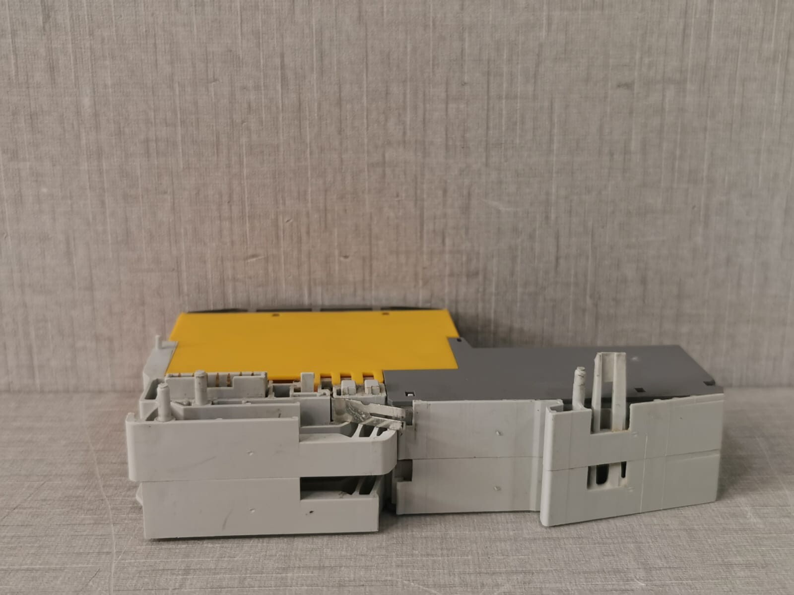 Pilz 312230 PILZ PSSu E F BSW SAFETY RELAY 312230 10