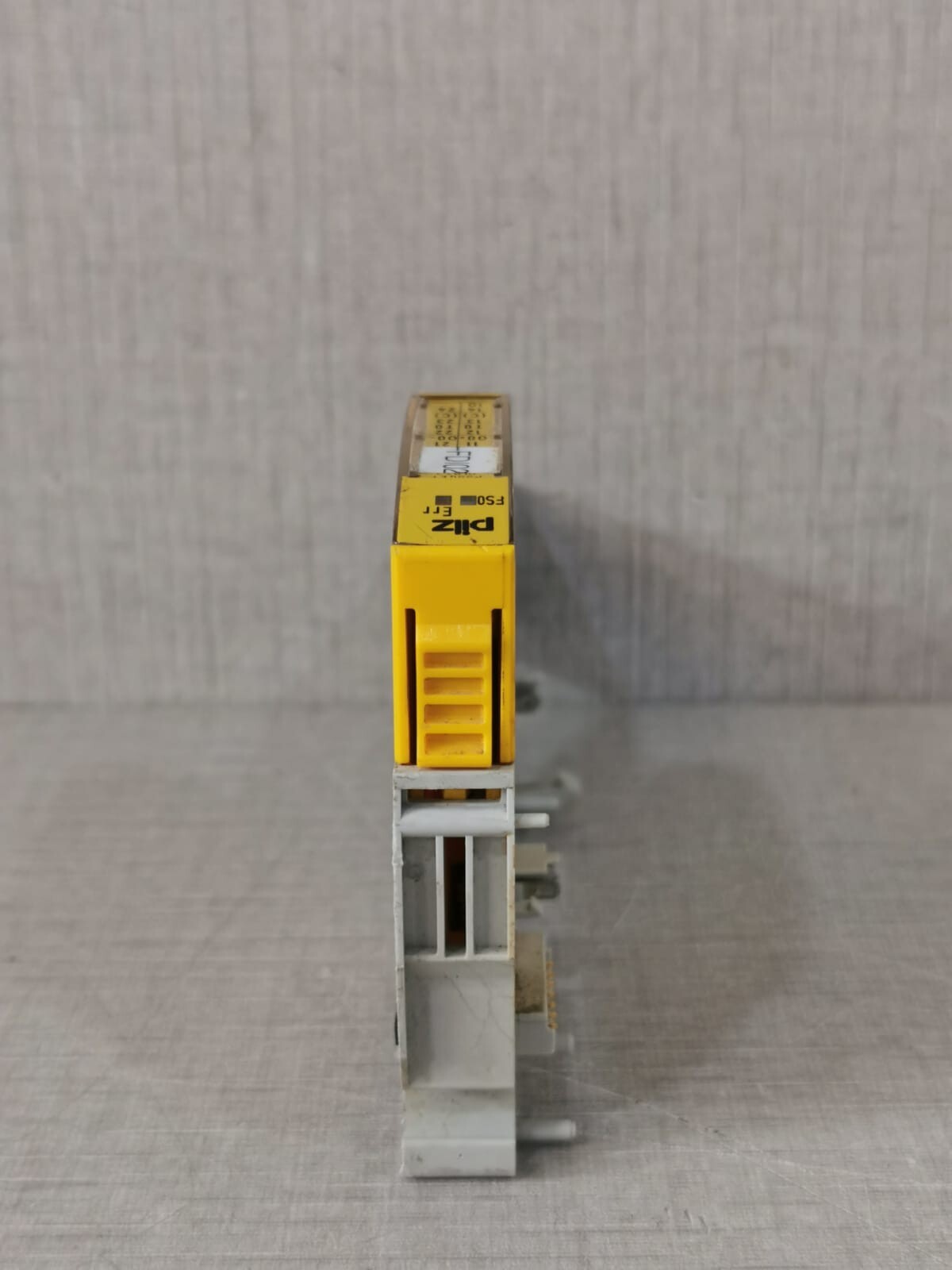 Pilz 312220 PILZ PSSu E F DI OZ 2 SAFETY I/O MODULE 312220 9