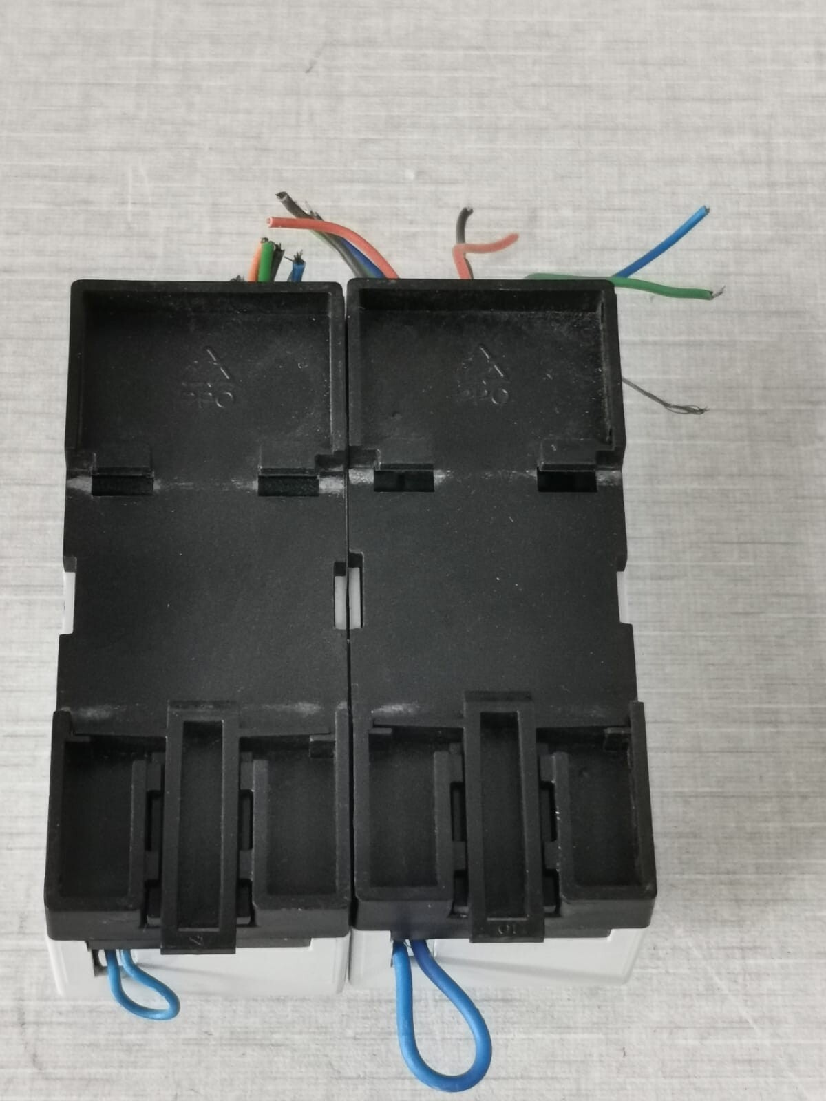 Philips 9137 003 413 PHILIPS 9137 003 413 BATTERY A-BUS 300mA-OUT/160mA-IN 5