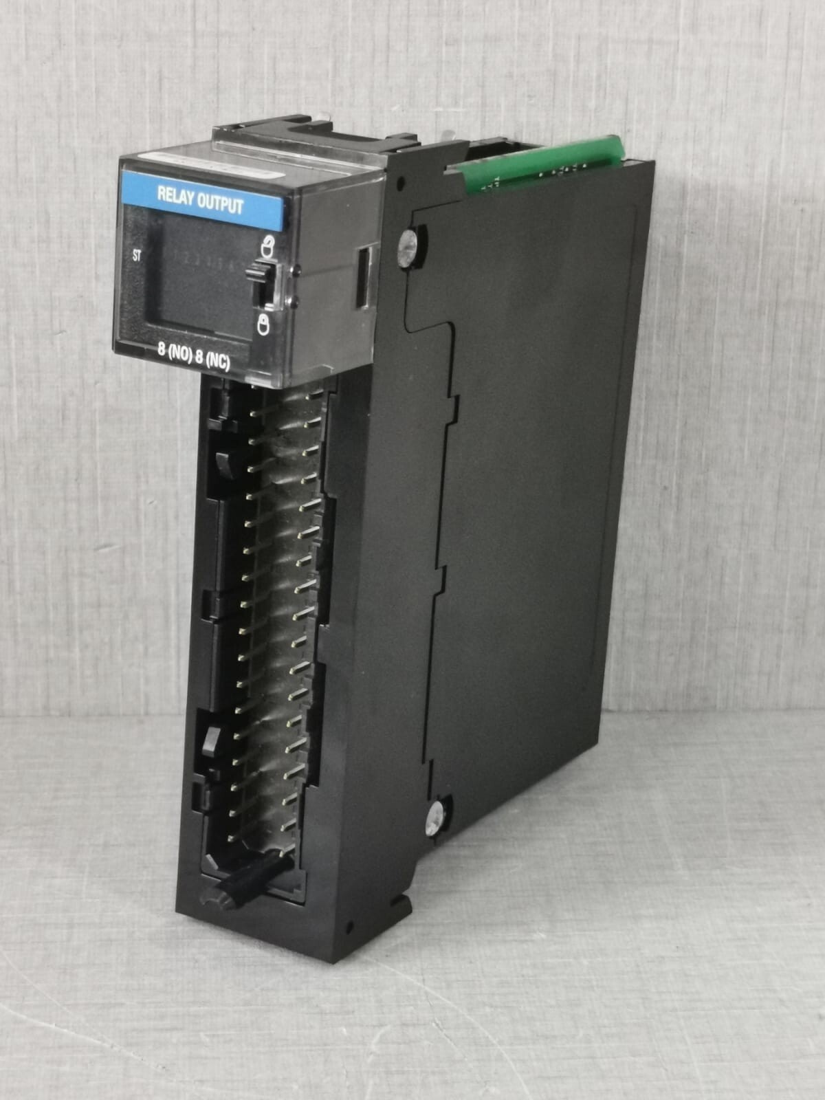 Honeywell TK-ORC081 REV M01 F/W REV 3.2 HONEYWELL TK-ORC081 REV M01 F/W REV 3.2 RELAY OUTPUT 8 NO 8 NC AC C300/DC 4