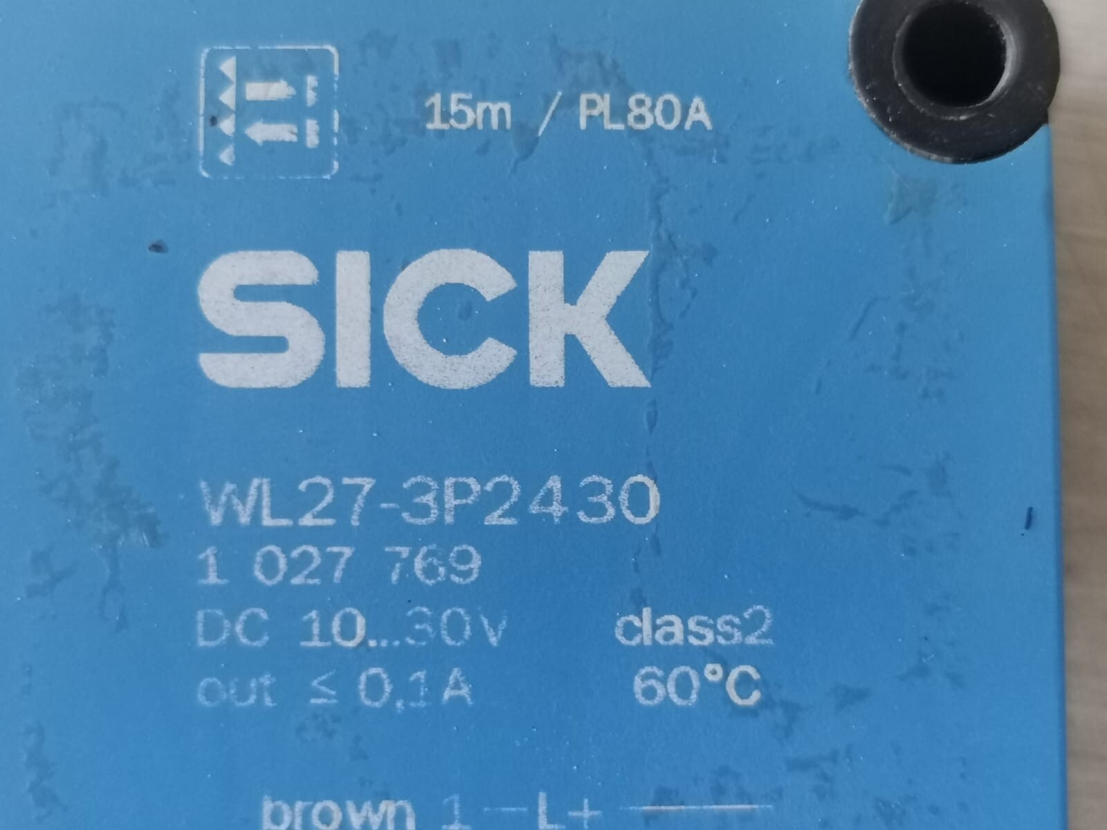 SICK WL27-3P2430 SICK WL27-3P2430 PHOTOELECTRIC SENSOR 3