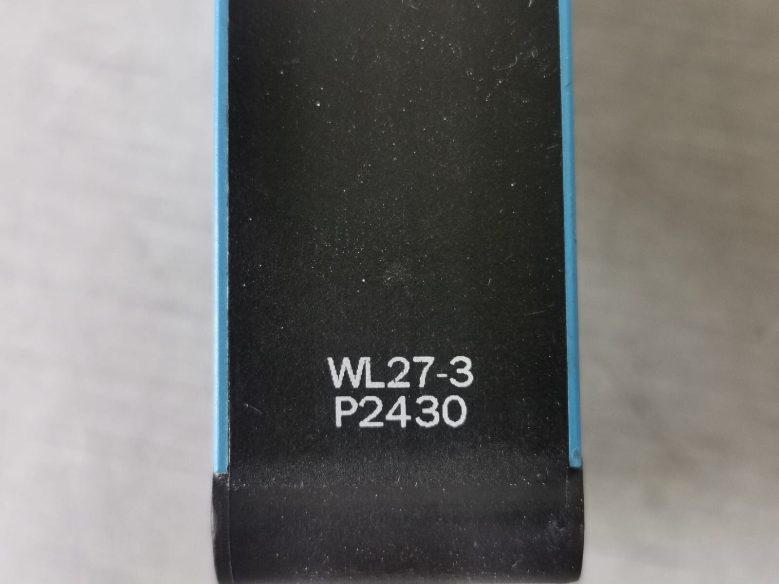 SICK WL27-3P2430 SICK WL27-3P2430 PHOTOELECTRIC SENSOR 5