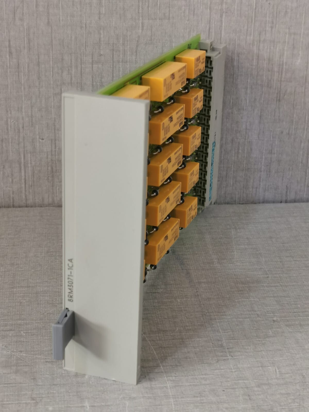 SIEMENS 8RM3071-1CA PCB CARD G33928-S2509-C001-C1-0036
