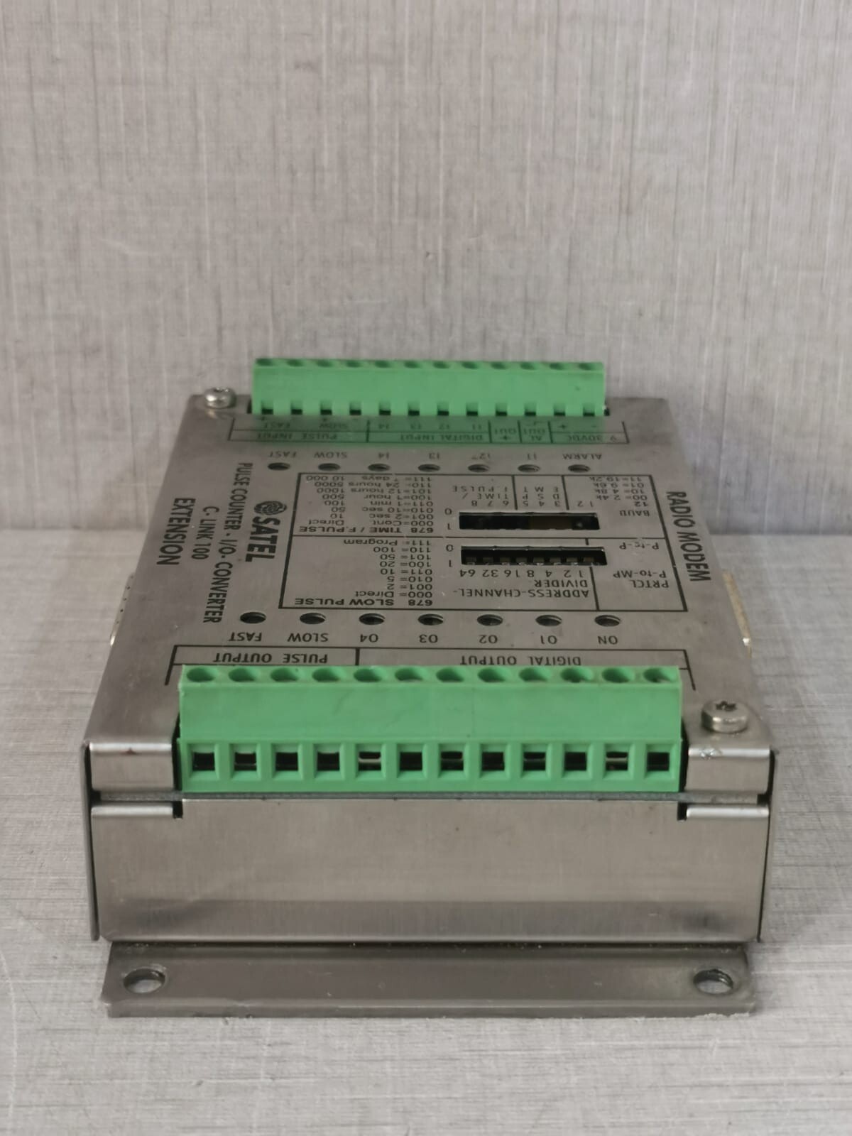 SATEL C-LINK 100 SATEL C-LINK 100 EXTENSION RADIO MODEM PULSE COUNTER-I/O CONVERTER 8