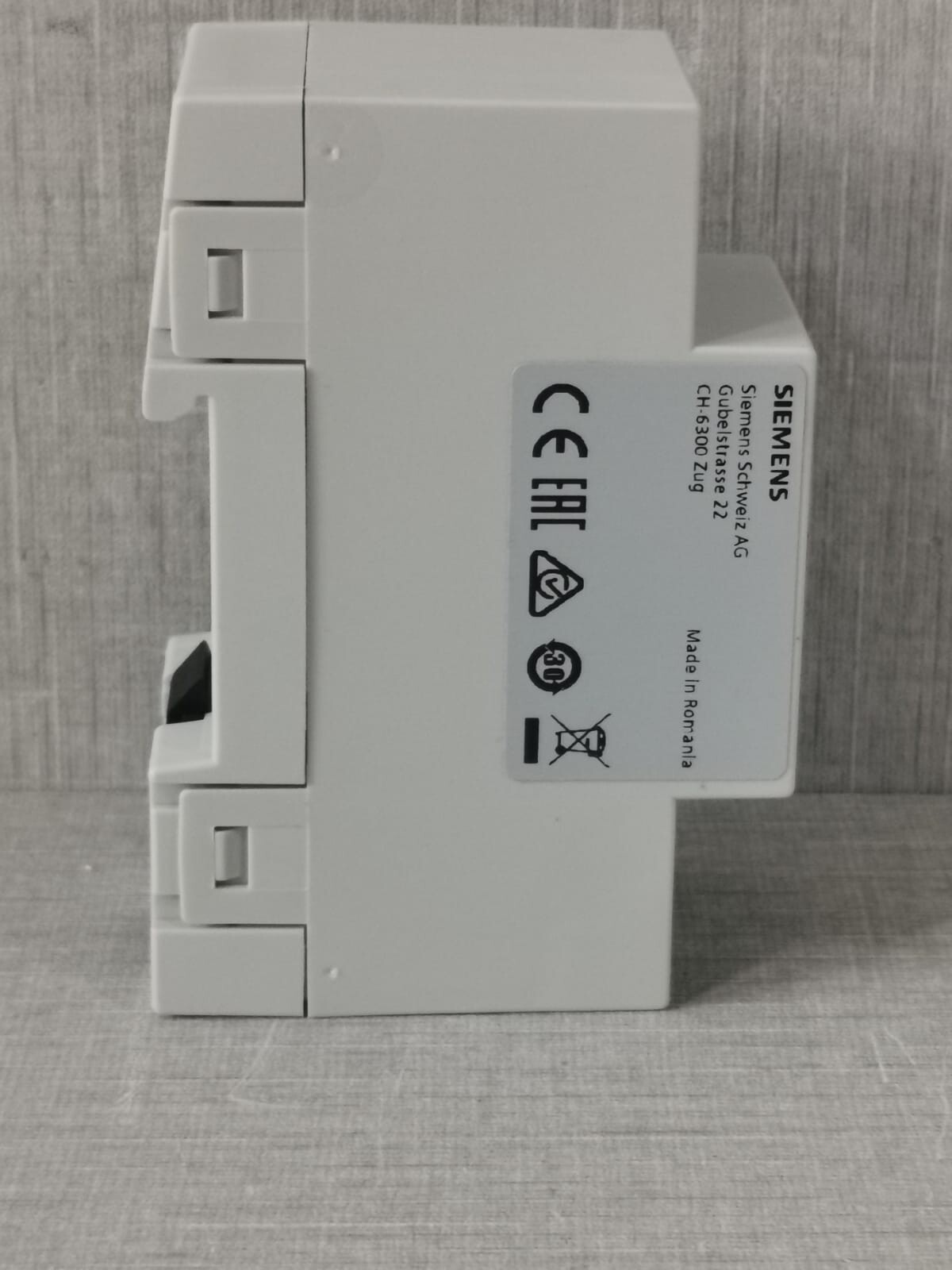 Siemens 5WG1 140-1AB13 SIEMENS GAMMA 5WG1 140-1AB13 INSTABUS LINE COUPLER WITH OLD STOCK BOX 7