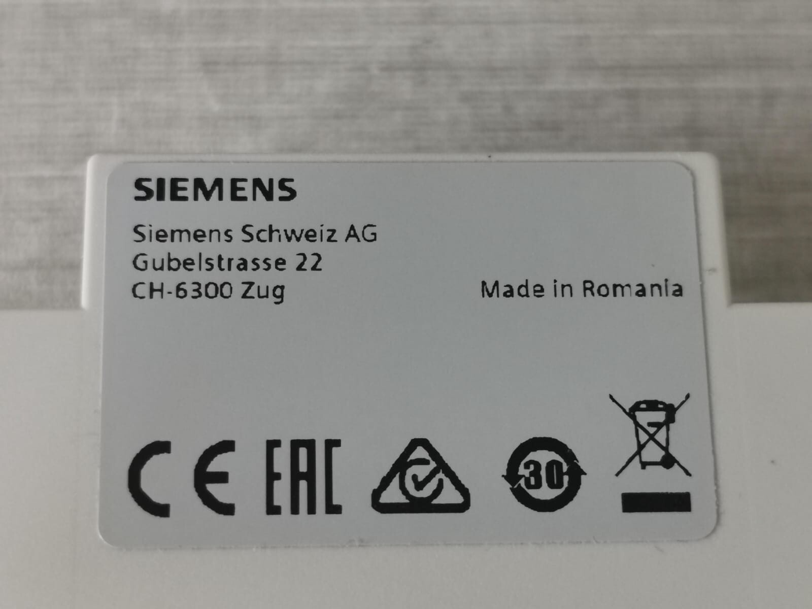 Siemens 5WG1 140-1AB13 SIEMENS GAMMA 5WG1 140-1AB13 INSTABUS LINE COUPLER WITH OLD STOCK BOX 8