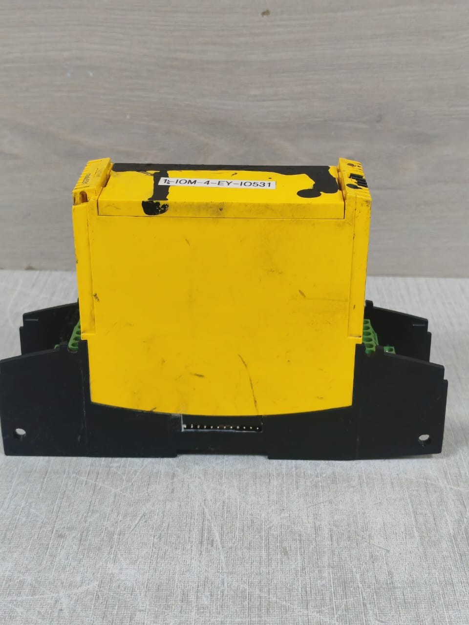 SAUTER EY-IO531F001 SAUTER EY-IO531F001 I/O MODULE 13.5VDC 6