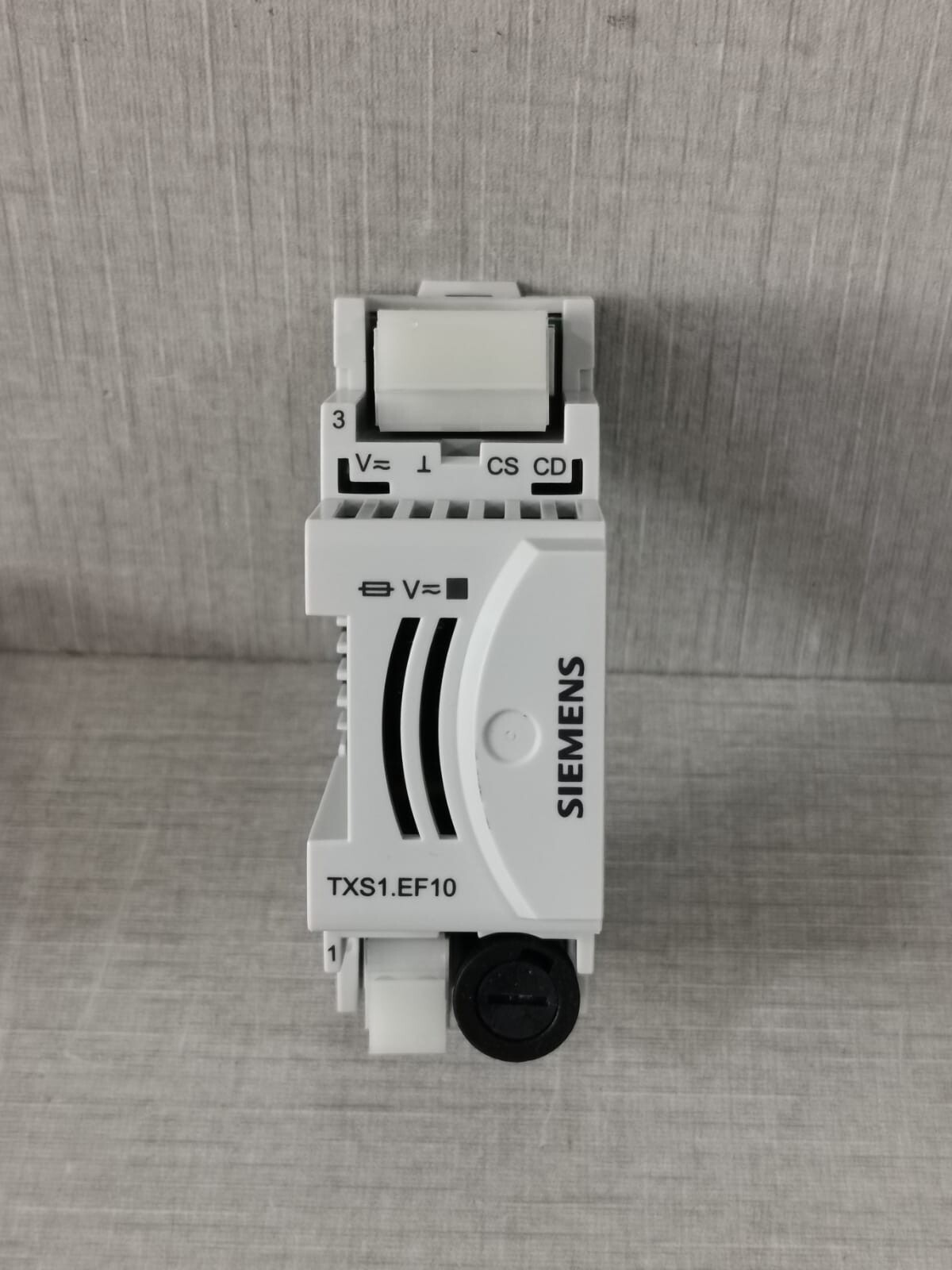 Siemens TXS1.EF10 LOT SIEMENS TXS1.EF10 BUS CONNECTION MODULES 24V -NEW W/ FILTHY BOX 2