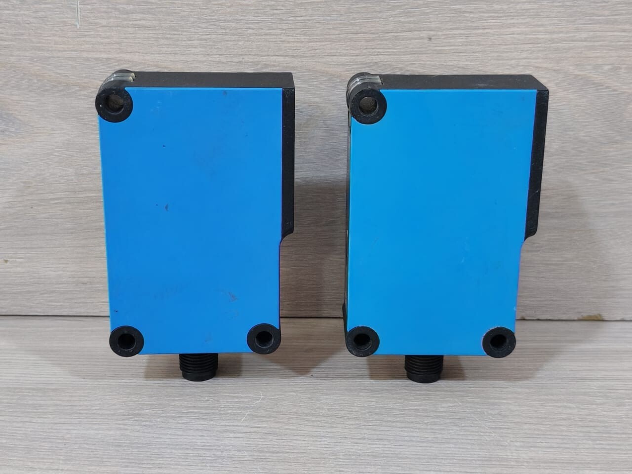 SICK 1027745 AND 1025994 SICK 1027745 AND 1025994 WTB27 3P2411 And WTB27 3P2443 Photoelectric Sensor Switch 6