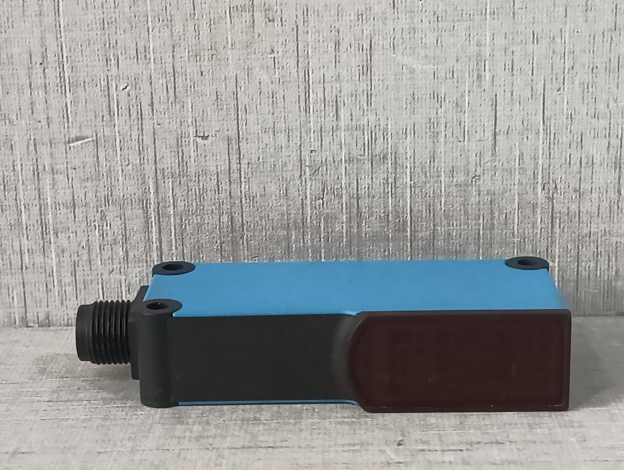 SICK WLF18-3K430 SICK WLF18 3K430 WLF18 3K430 Photoelectric Sensor Without Label & WITH Dents 5