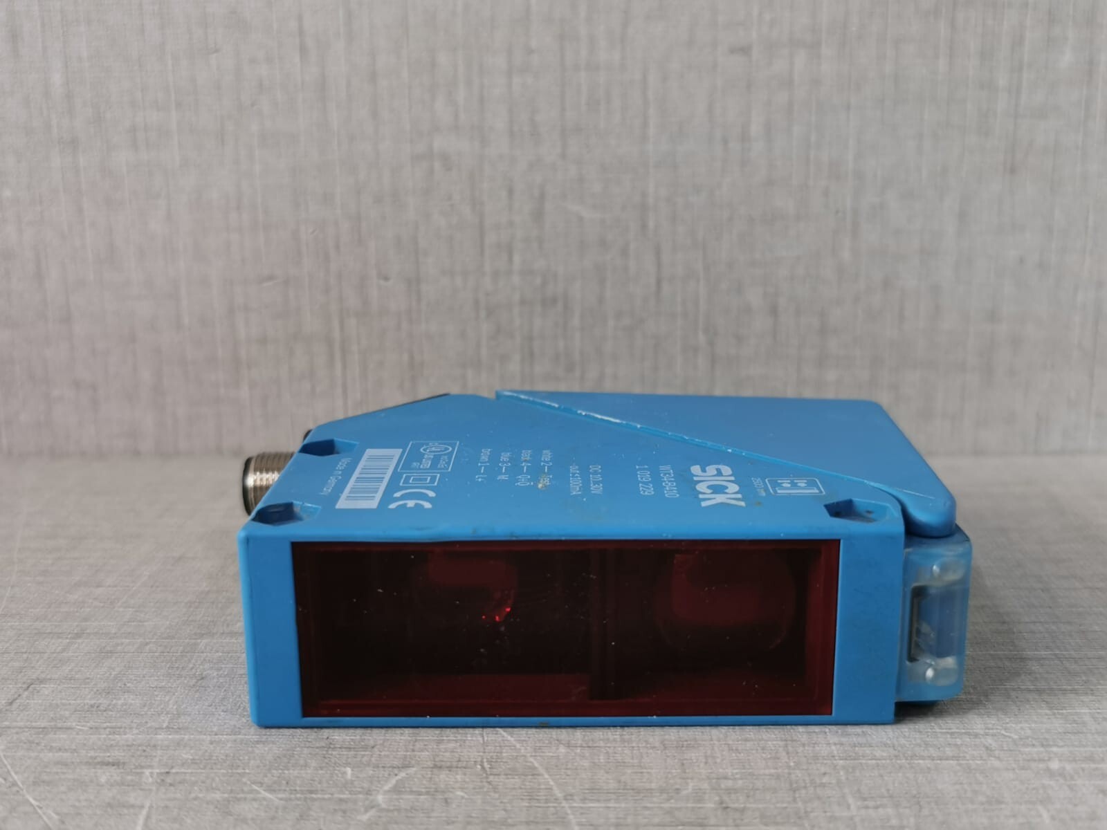 SICK WT34-B410 SICK WT34-B410 PHOTOELECTRIC SENSOR - WITH BROKEN LOCK 5