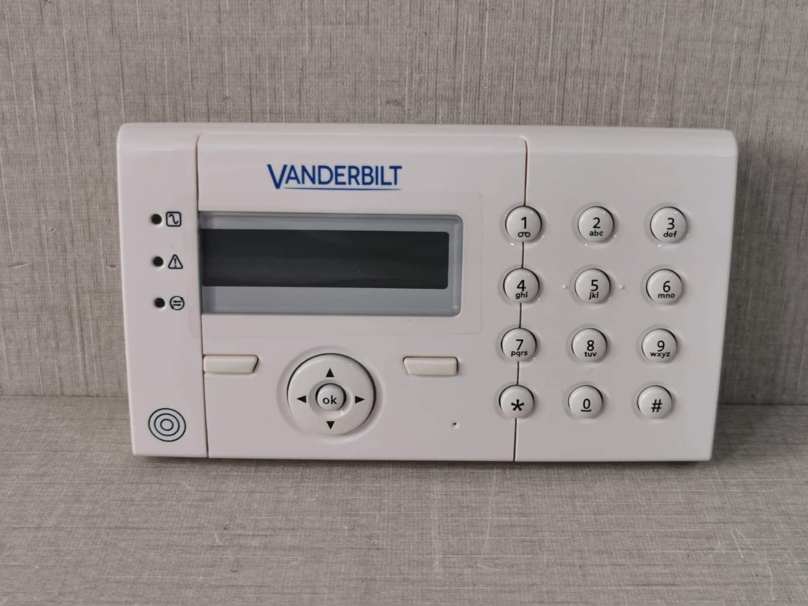 Vanderbilt SPCK421.100 Vanderbilt SPCK421.100 LCD Keypad, 2x16 Character and Badge Reader 2