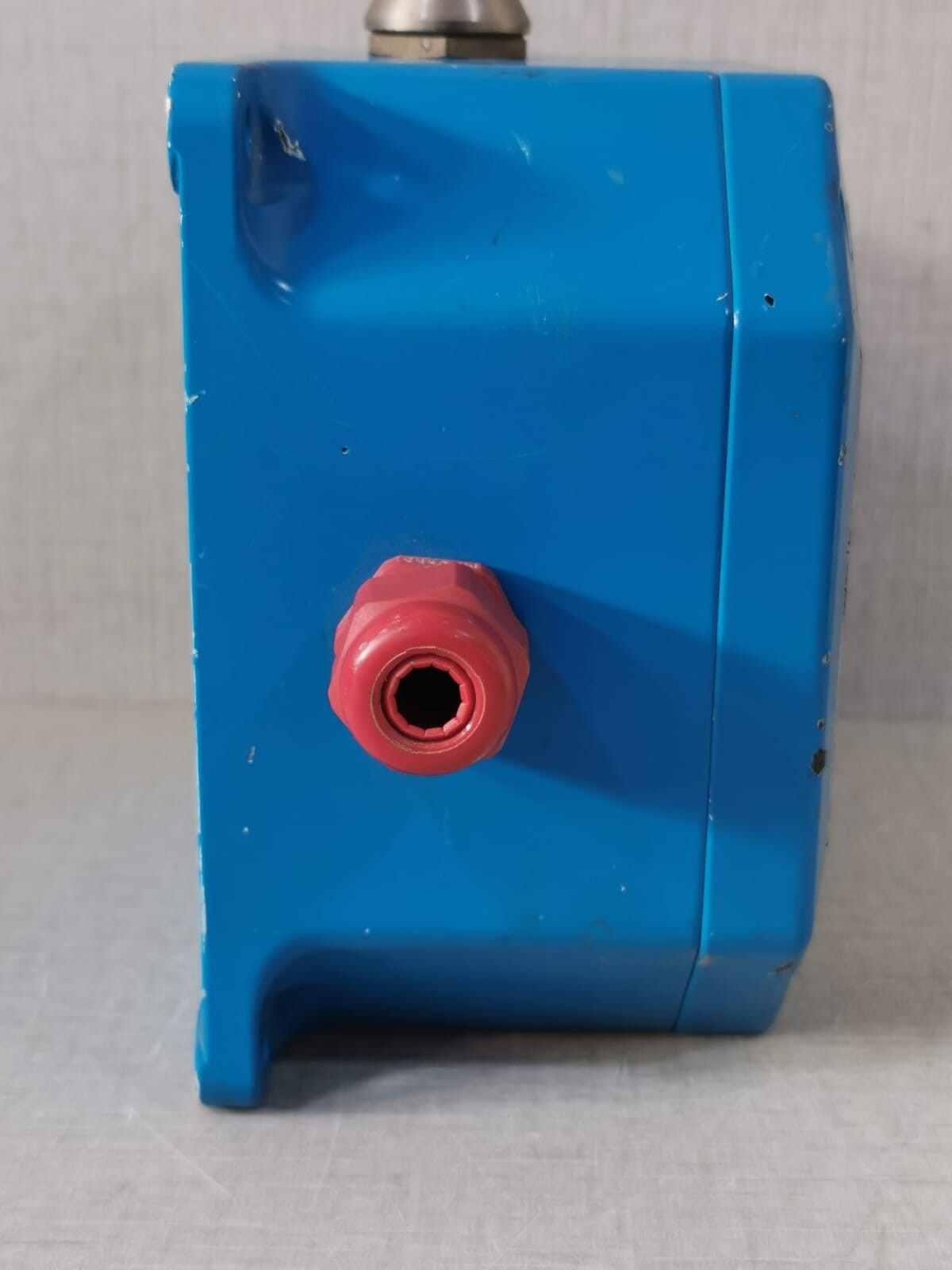 GENERAL MONITORS 31100-3 GENERAL MONITORS S4100 C DETECTOR/TRANSMITTER P/n: 31100-3 5