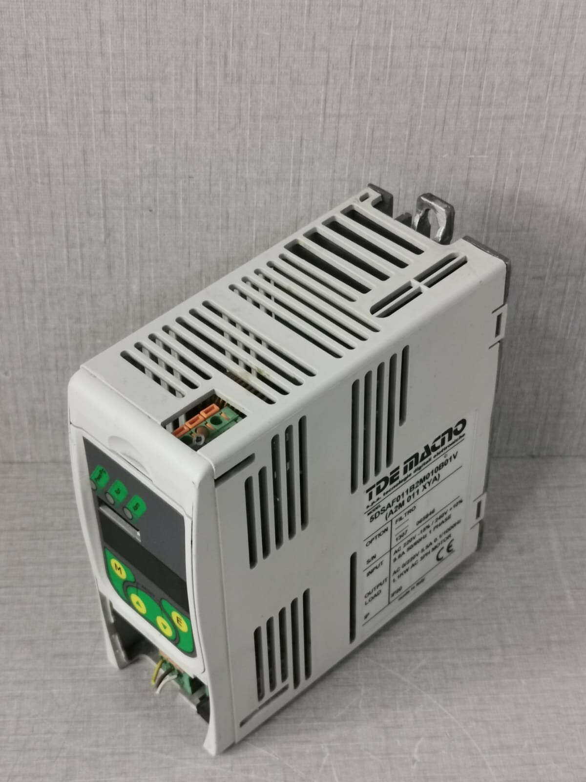 TDE MACNO 5DSAF011B2M010B01V TDE MACNO 5DSAF011B2M010B01V (A2M 011 XYA) SERVO DRIVE-WITHOUT COVER 8