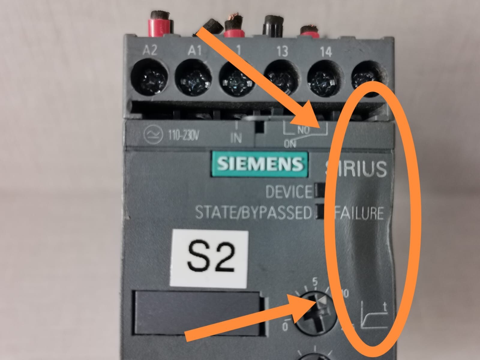 Siemens 3RW3027-1BB14 SIEMENS 3RW3027-1BB14 SIRIUS AC SEMICONDUCTOR MOTOR STARTER - WITH DENTS 2
