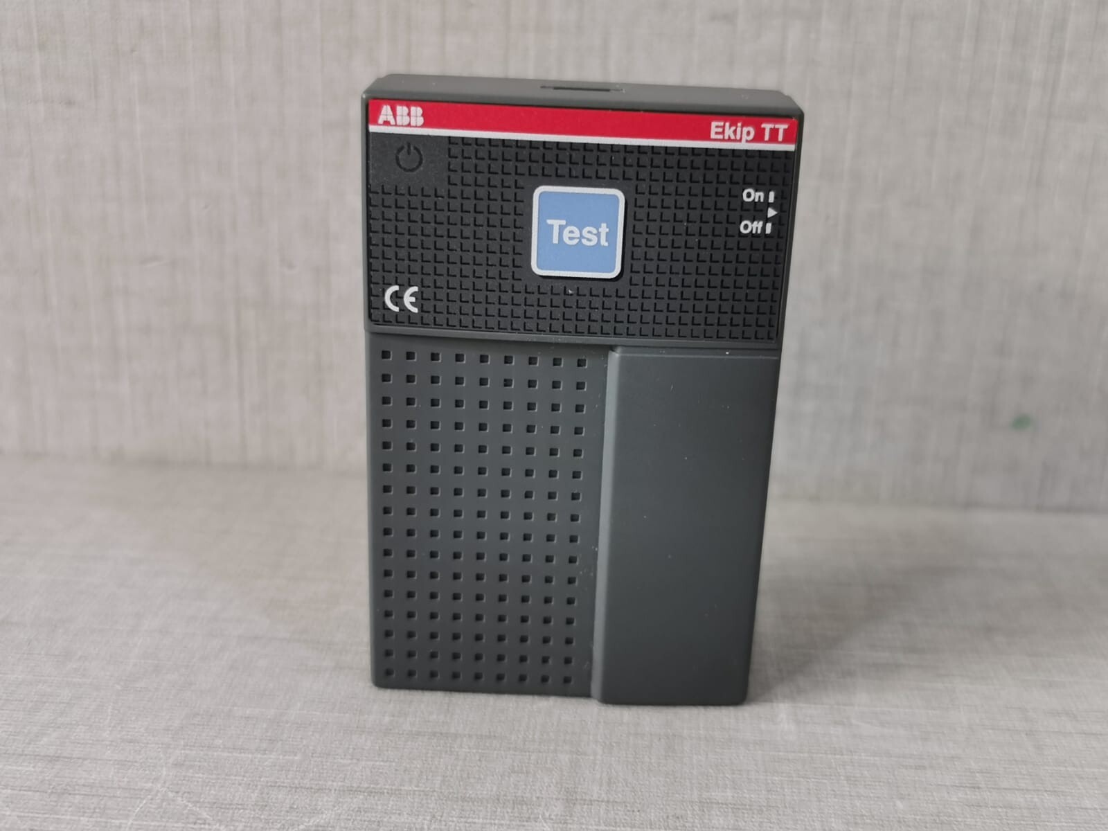 ABB EKIP ABB Ekip TT SACE Emax 2 Outdoor Travel Test Unit - ONLY CASE 2
