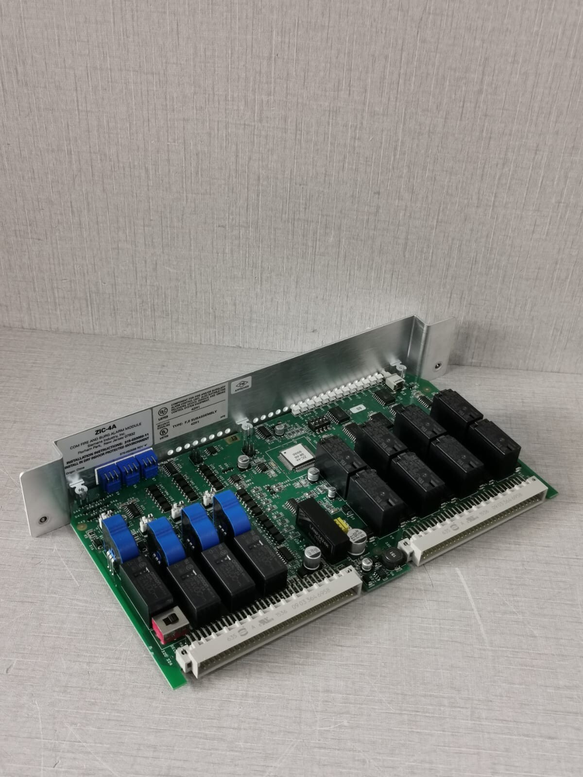 Siemens 575-050568 REV.4 SIEMENS ZIC-4A COM FIRE & BURG ALARM MODULE 575-050568 REV.4 7