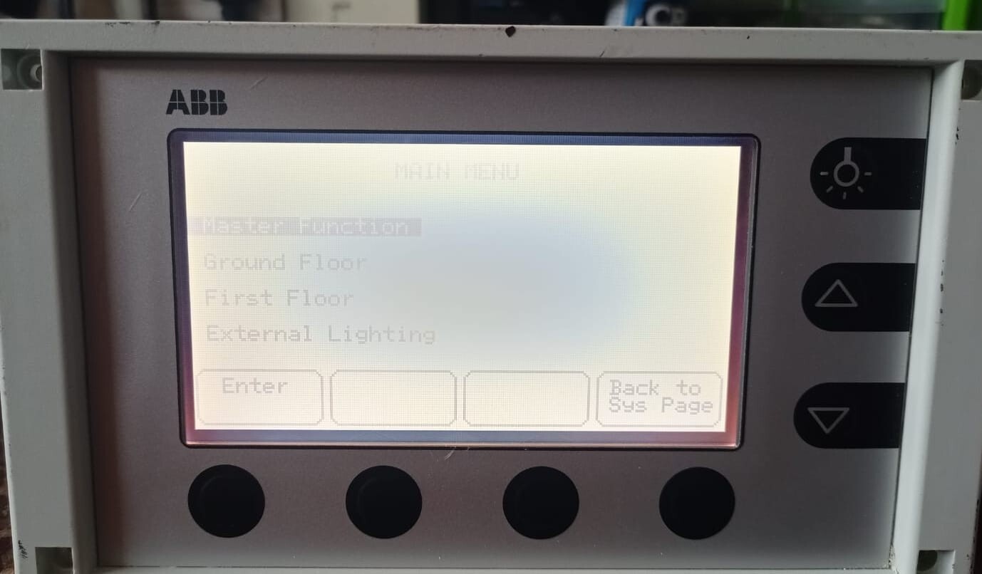 ABB MT701.2,SR ABB MT701.2,SR Control Panel LCD, Silver -BLACK SPOT ON THE SCREEN 3