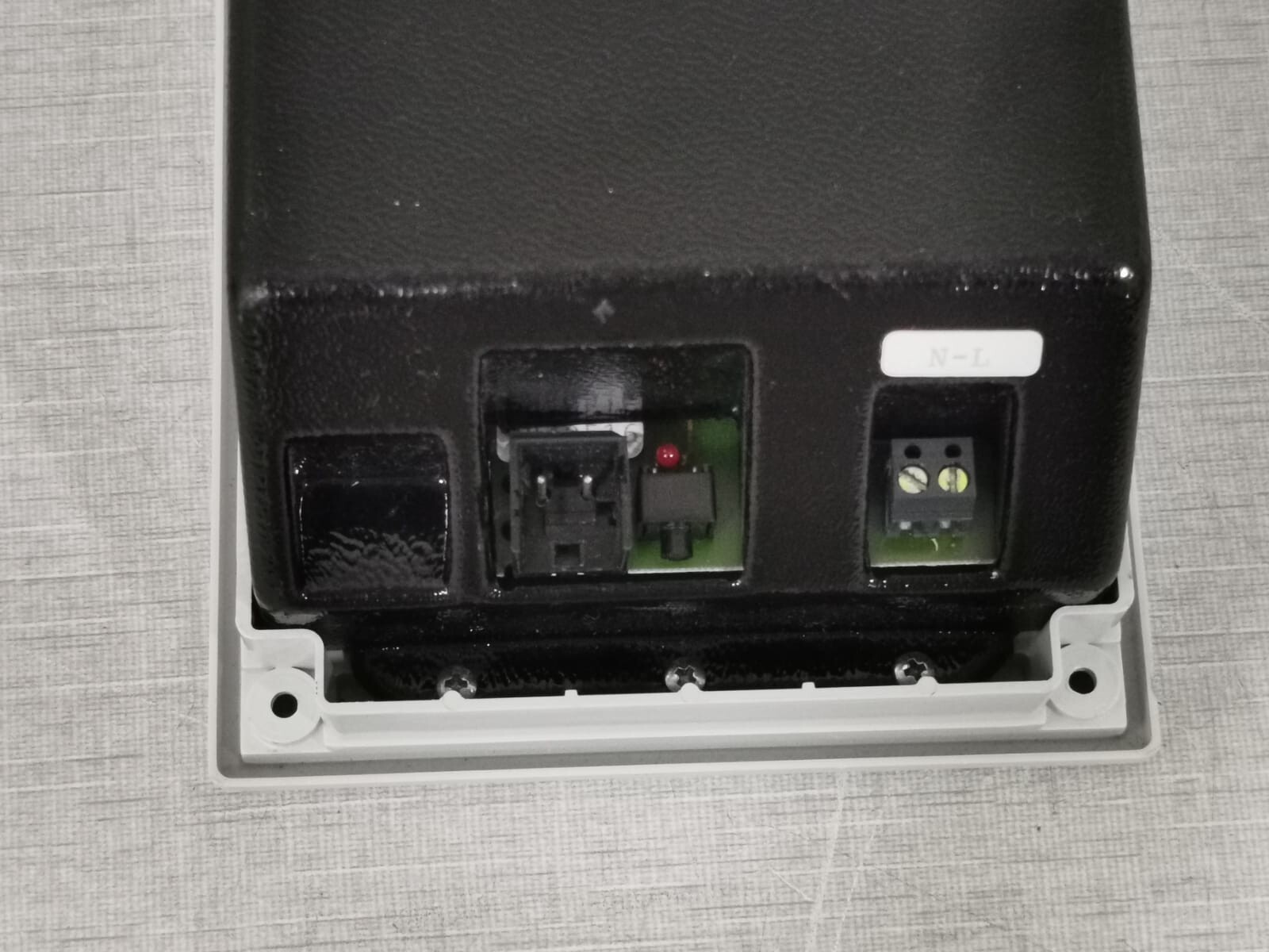 ABB MT701.2,SR ABB MT701.2,SR Control Panel LCD, Silver -BLACK SPOT ON THE SCREEN 9