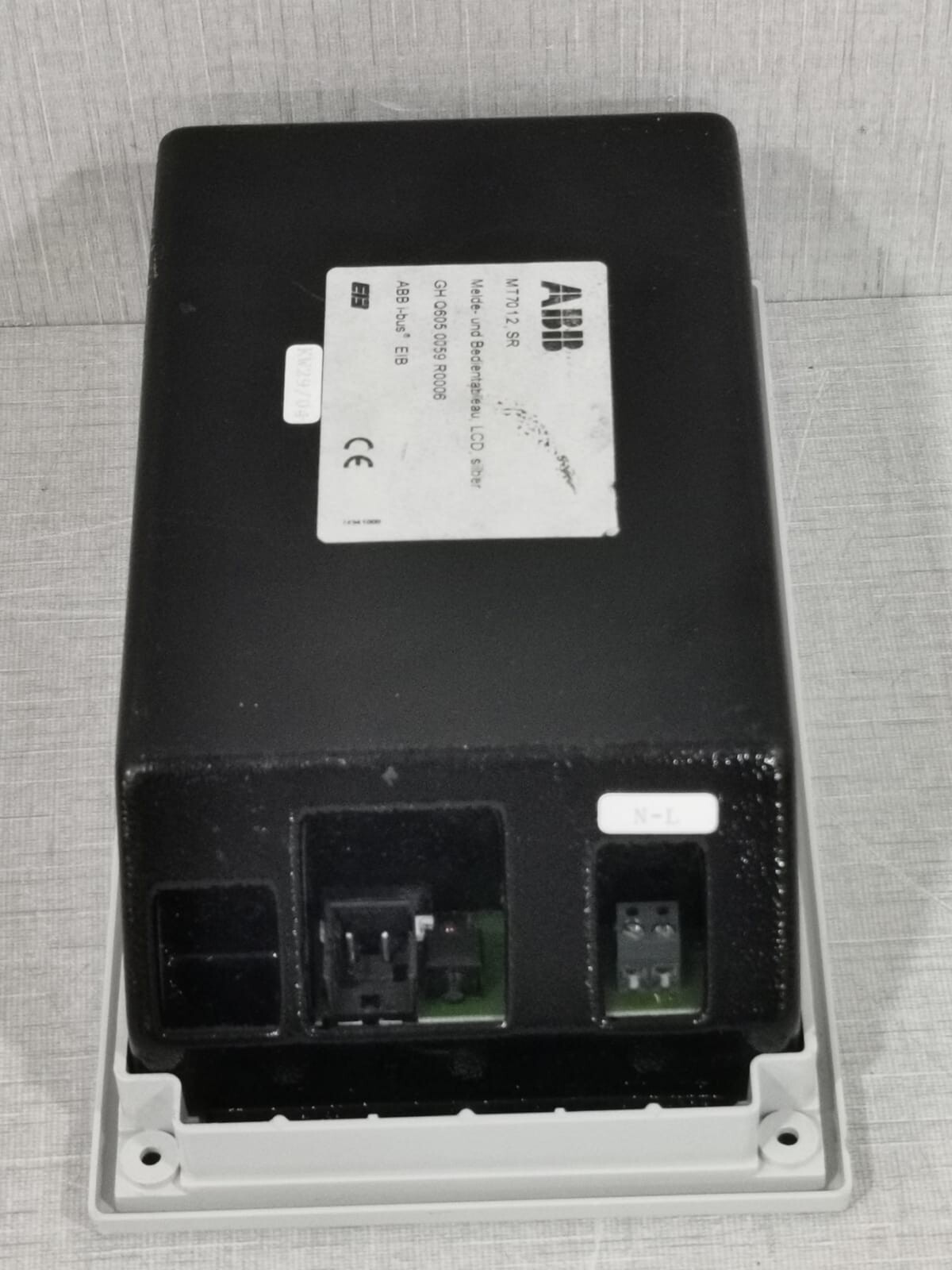 ABB MT701.2,SR ABB MT701.2,SR Control Panel LCD, Silver -BLACK SPOT ON THE SCREEN 10