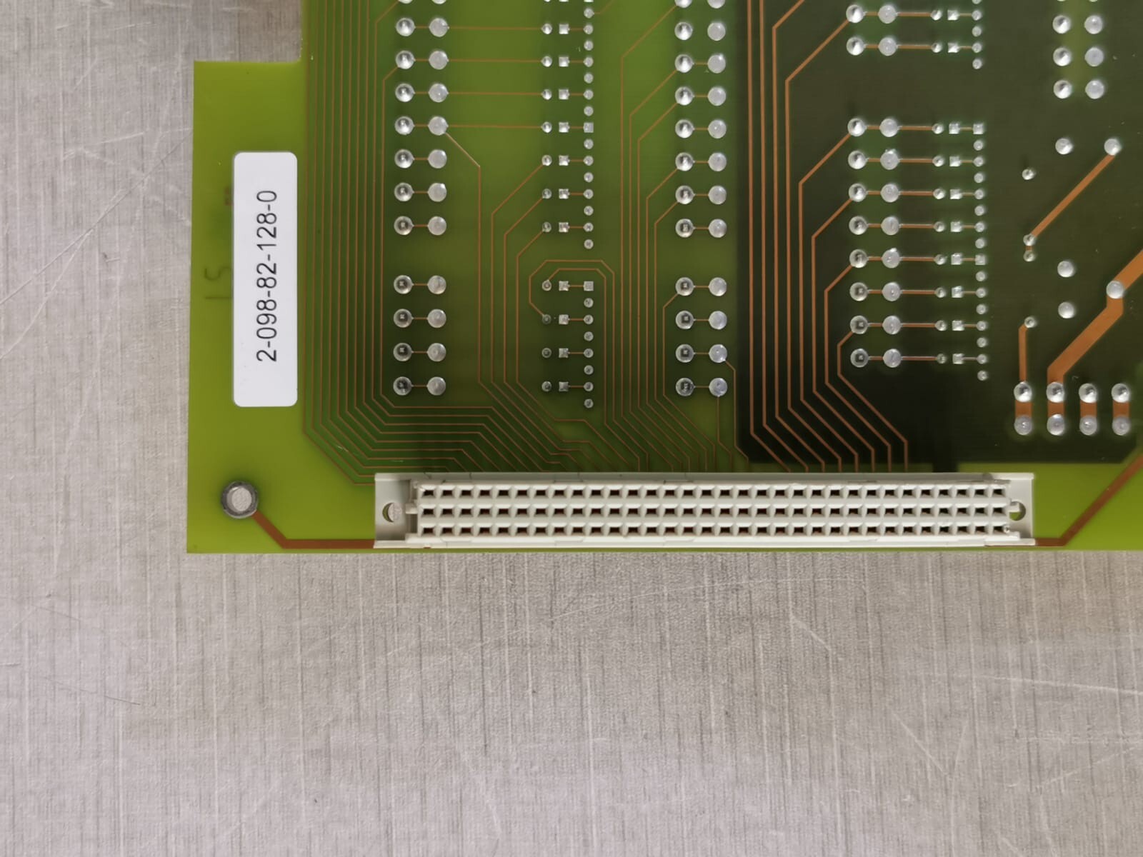 KRONES 2-098-82-128-0/V0 KRONES 2-098-82-128-0/V0 CONNECTOR BOARD 2098821280 8