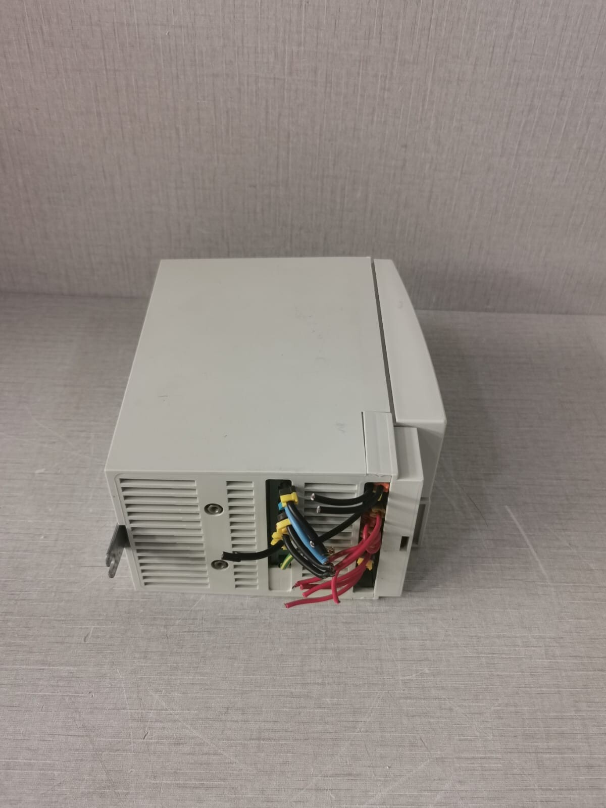 NORD 78002500/ 201187 NORD NORDAC SK250/1 FCT 78002500/ 201187 D-22941 FREQ. INVERTER 8