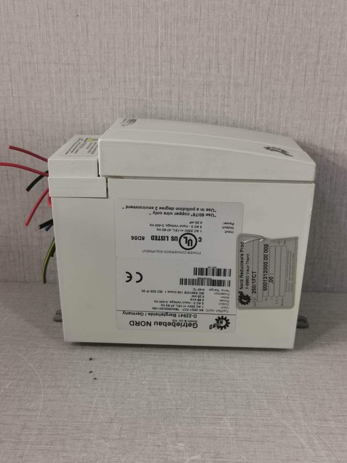 NORD 78002500/201183 NORD NORDAC VECTOR MC SK 250/1 FCT 78002500/201183 FREQ. CONVERTER 5