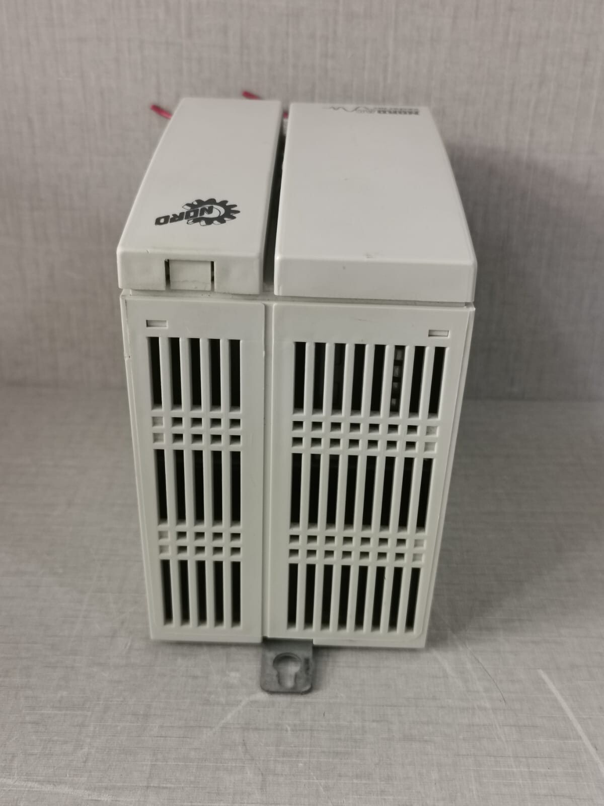 NORD 78002500/201183 NORD NORDAC VECTOR MC SK 250/1 FCT 78002500/201183 FREQ. CONVERTER 6