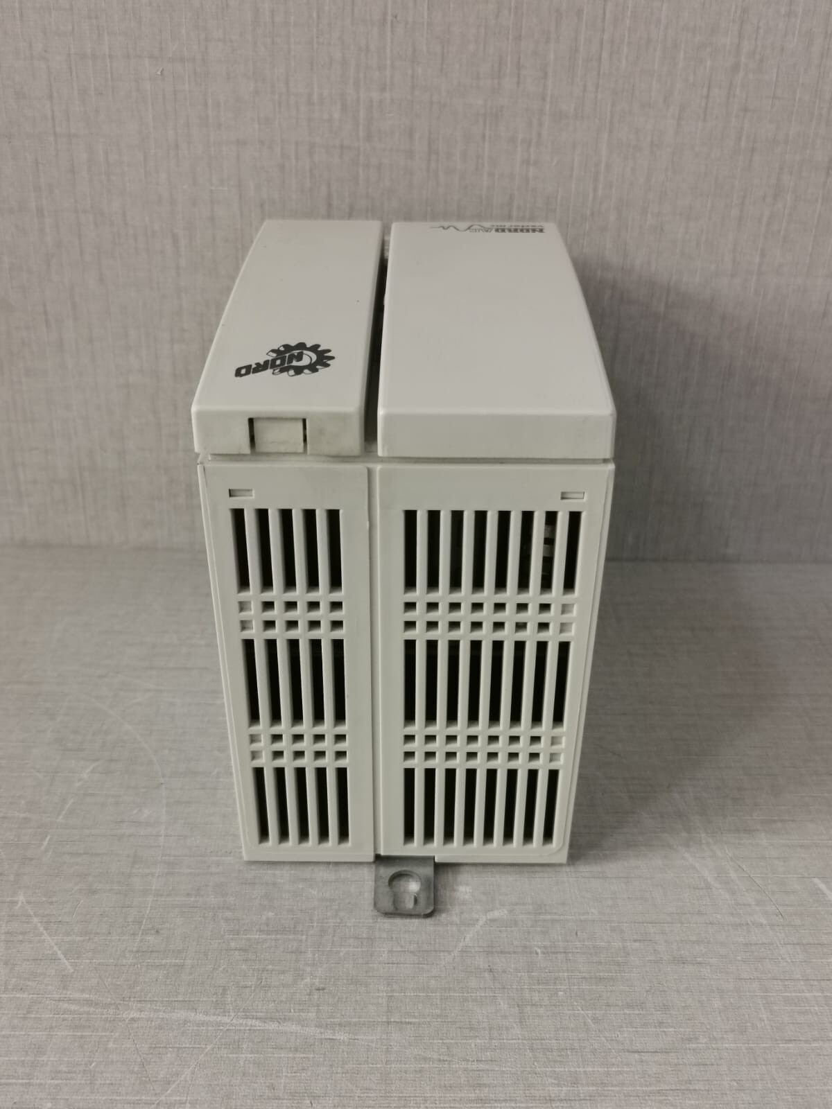 NORD 78002500/201189 NORD NORDAC VECTOR MC SK 250/1 FCT 78002500/201189 FREQ. CONVERTER 7