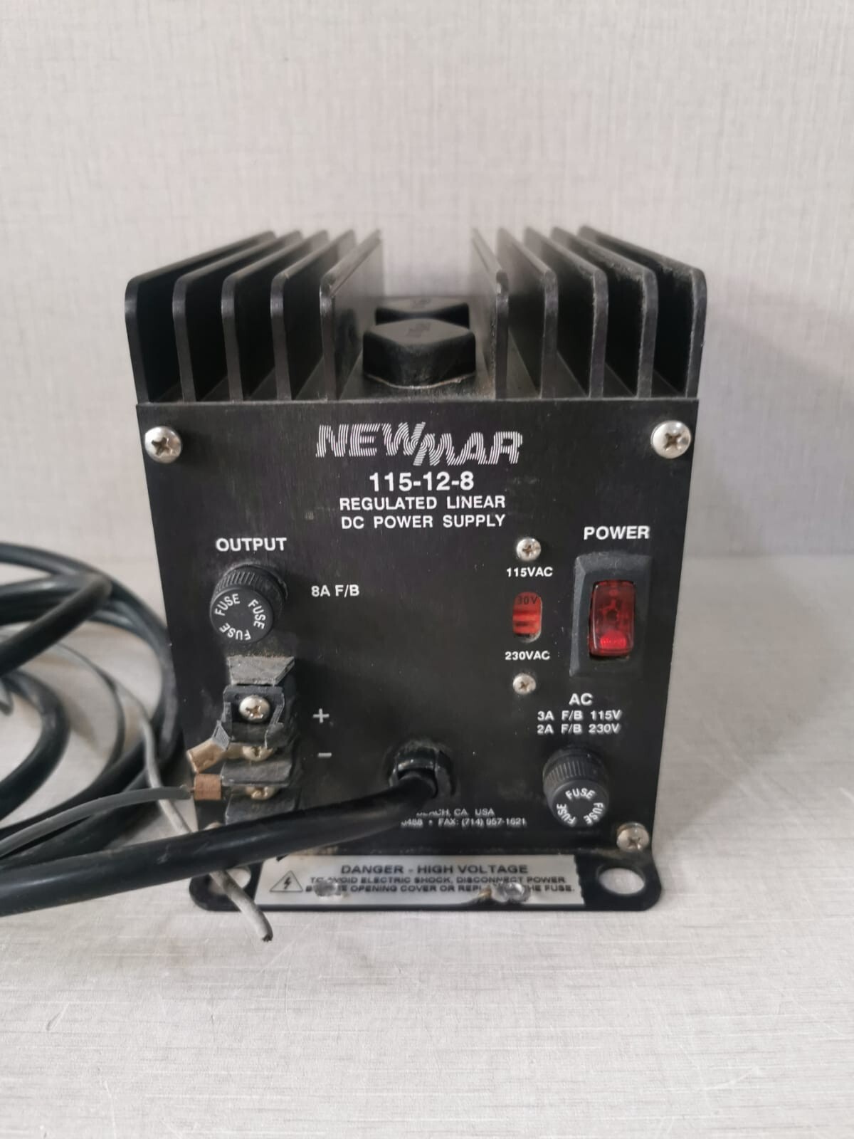NEWMAR 115-12-8 NEWMAR 115-12-8 REGULATED LINEAR DC POWER SUPPLY 115V/ 230V 2