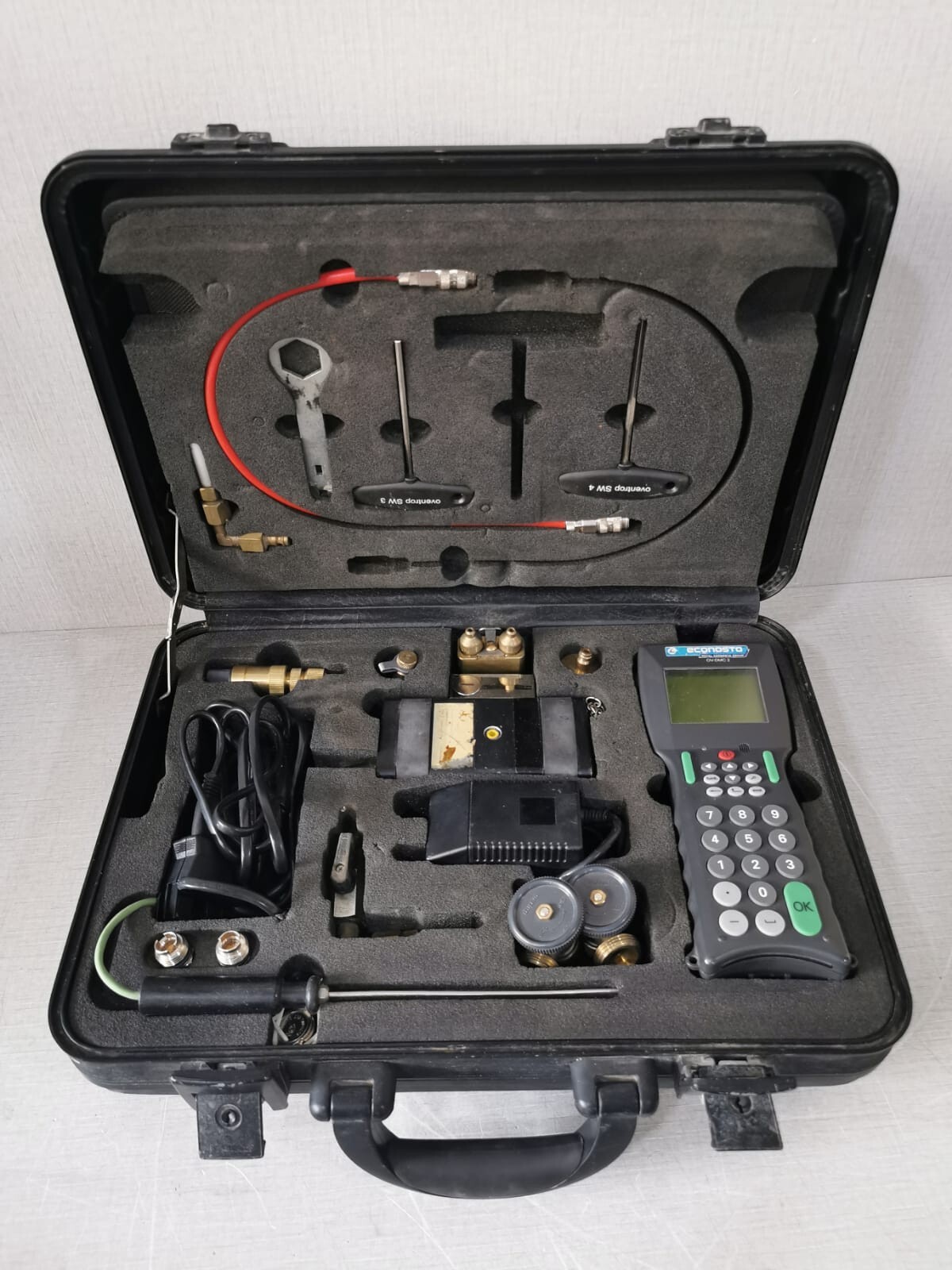 OVENTROP OV-DMC 2 OVENTROP OV-DMC 2 Flow, Pressure & Temperature Balancing 0262 Ver 1.1 2