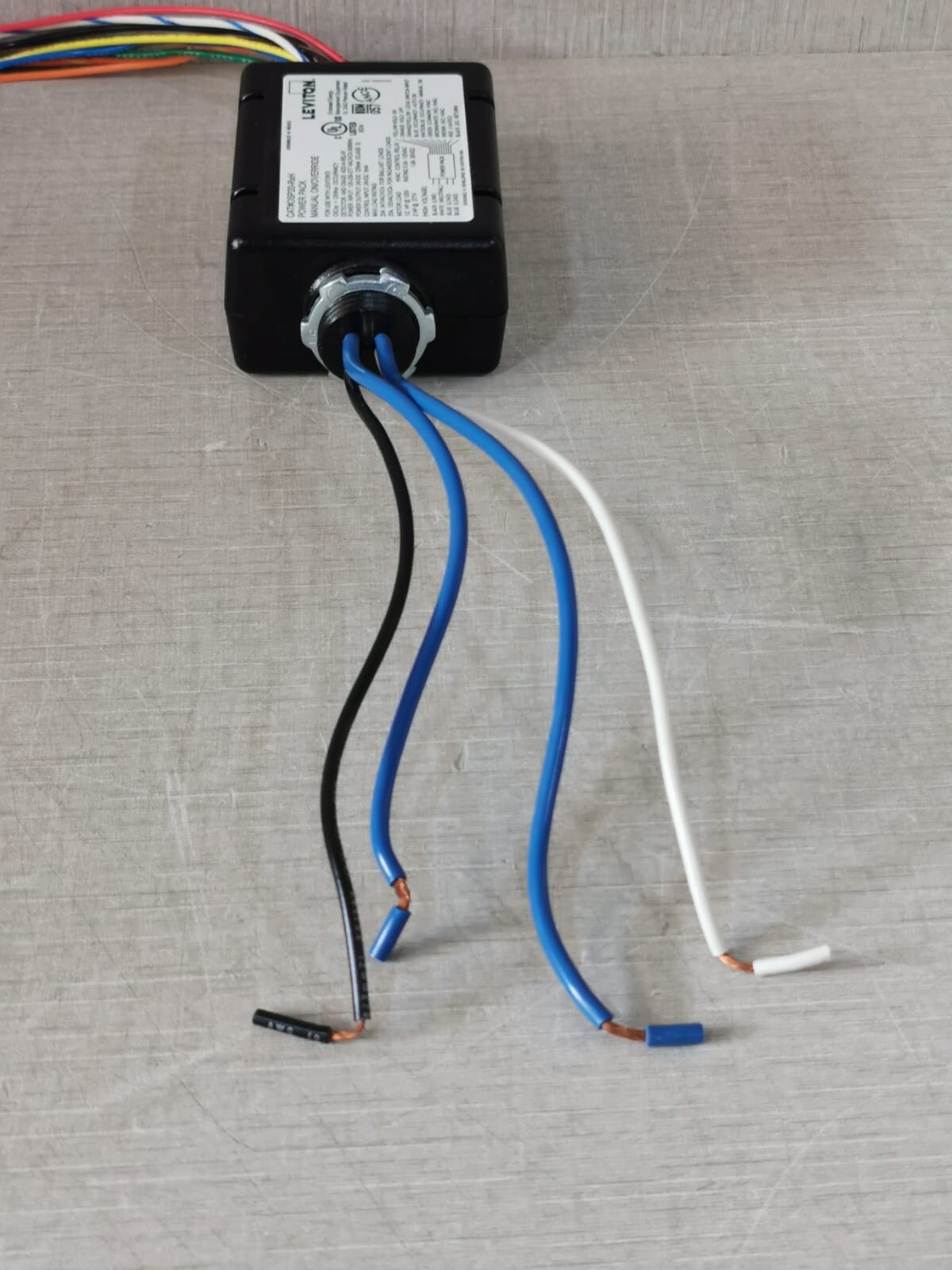Leviton OSP20-RDH Leviton OSP20-RDH Sensor Power Pack (Black) - INCOMPLETE 4