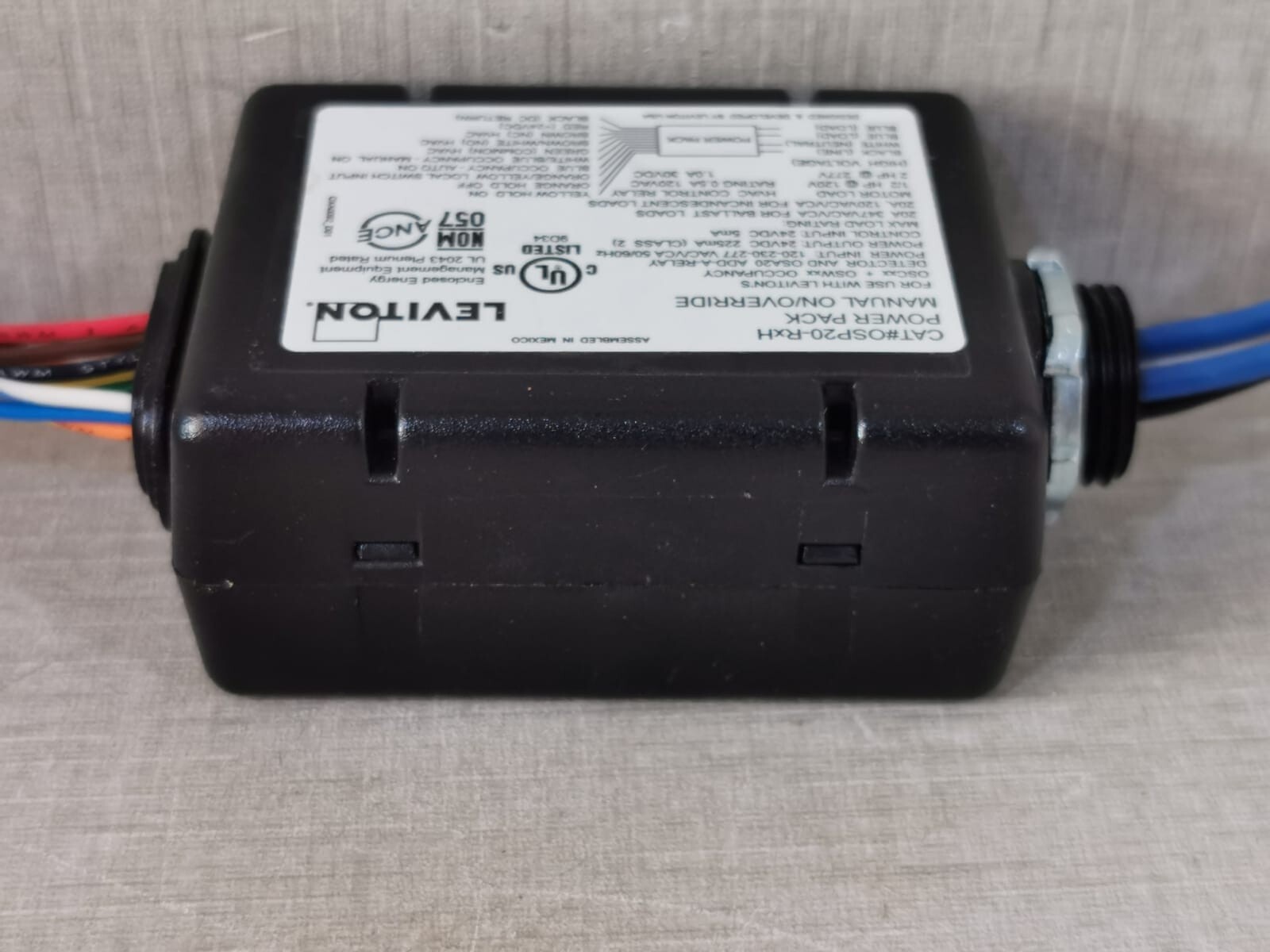 Leviton OSP20-RDH Leviton OSP20-RDH Sensor Power Pack (Black) - INCOMPLETE 6
