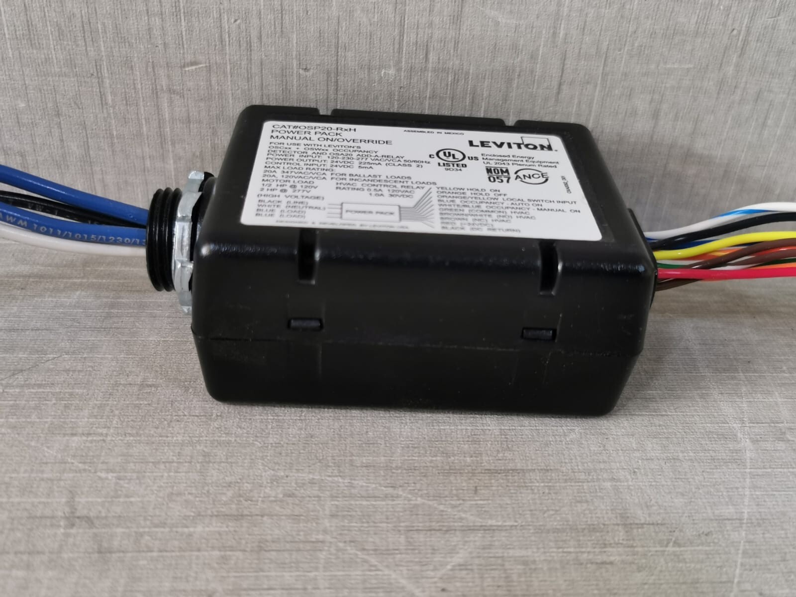Leviton OSP20-RDH Leviton OSP20-RDH Sensor Power Pack (Black) - INCOMPLETE 7