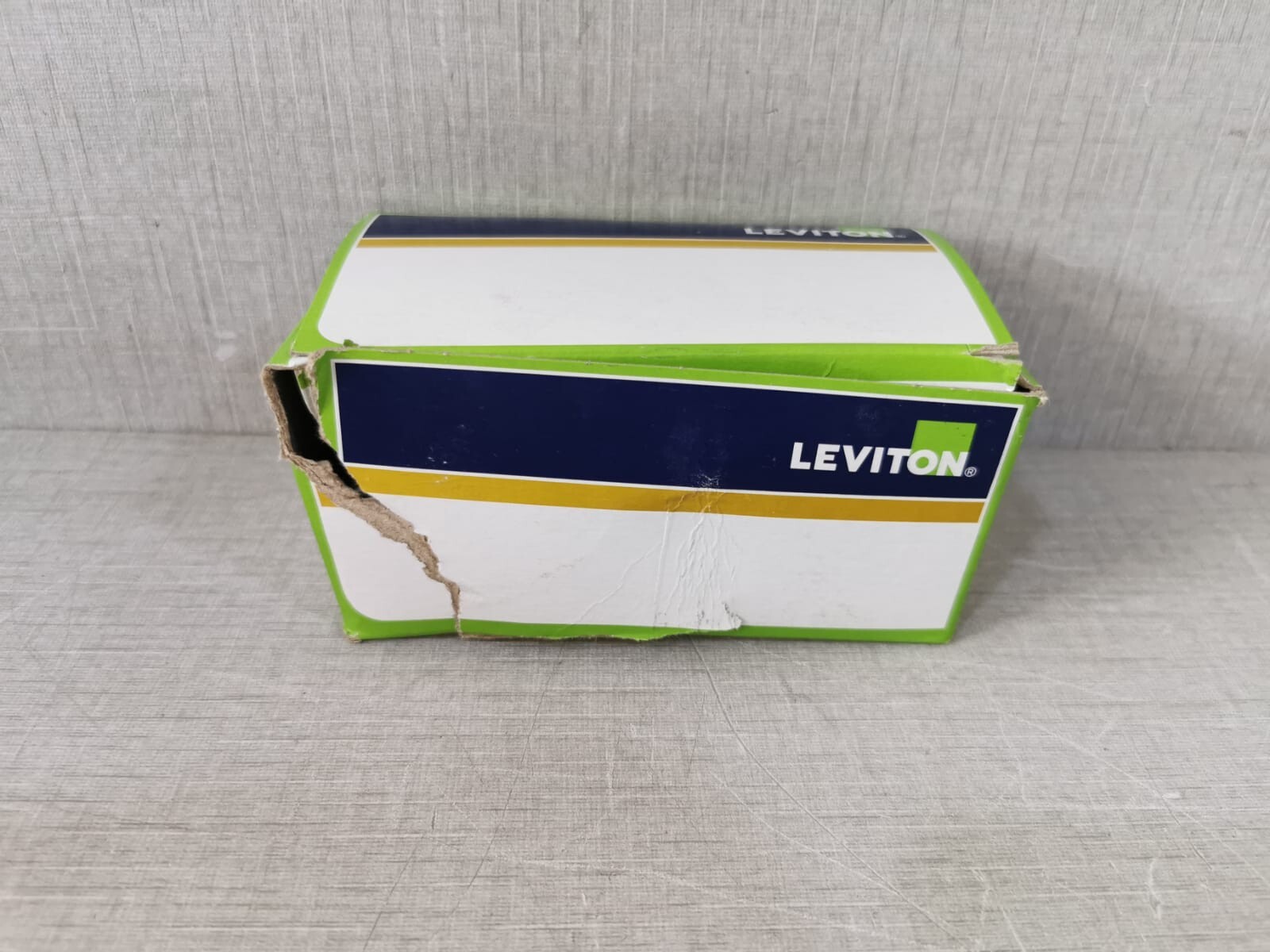 Leviton OSP20-RDH Leviton OSP20-RDH Sensor Power Pack (Black) - INCOMPLETE 10