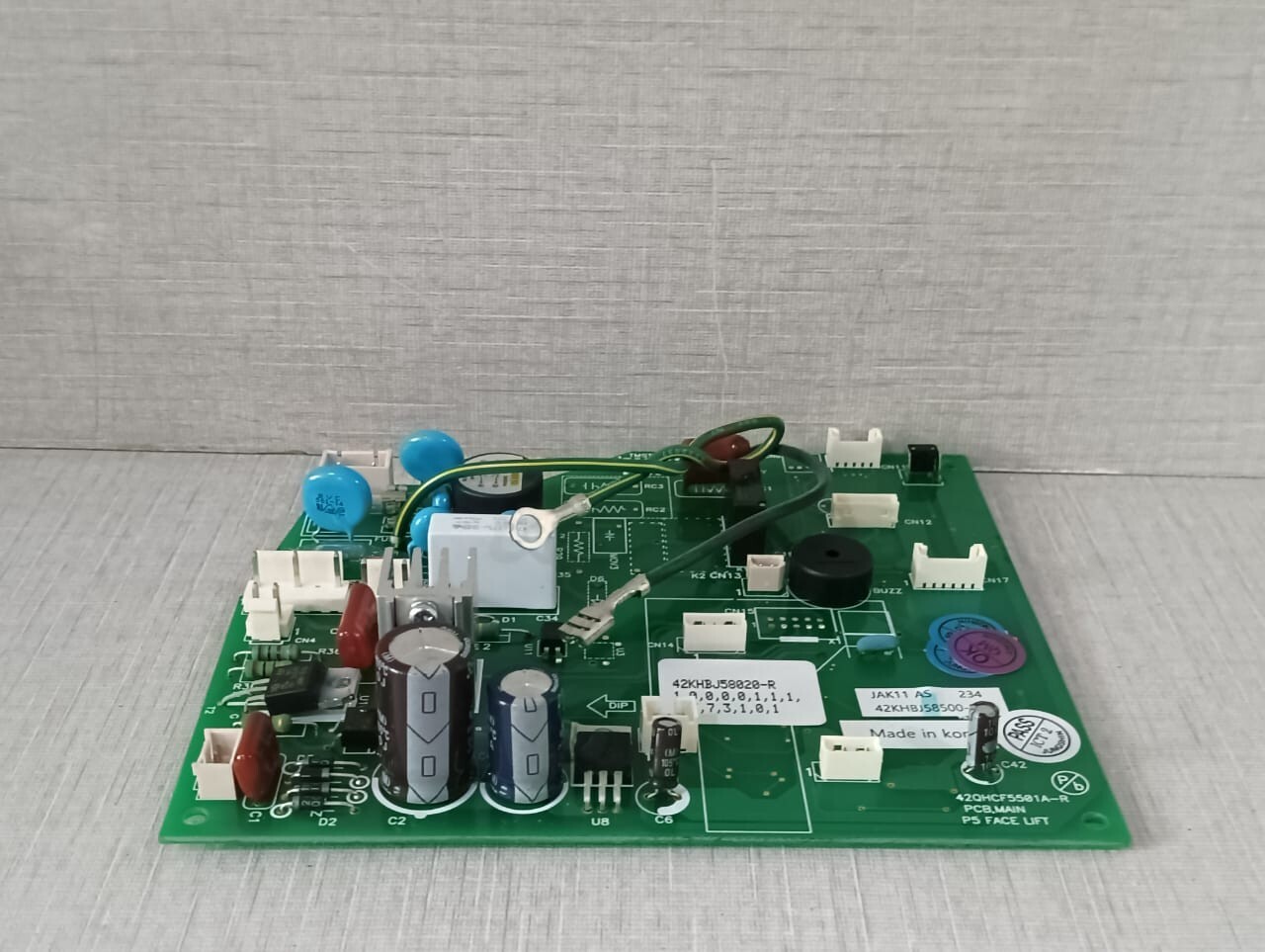 Carrier 42KHBJ58020-R/ 42QHCF5501A-R CARRIER 42KHBJ58020-R/ 42QHCF5501A-R PCB, MAIN P5 FACE LIFT 3