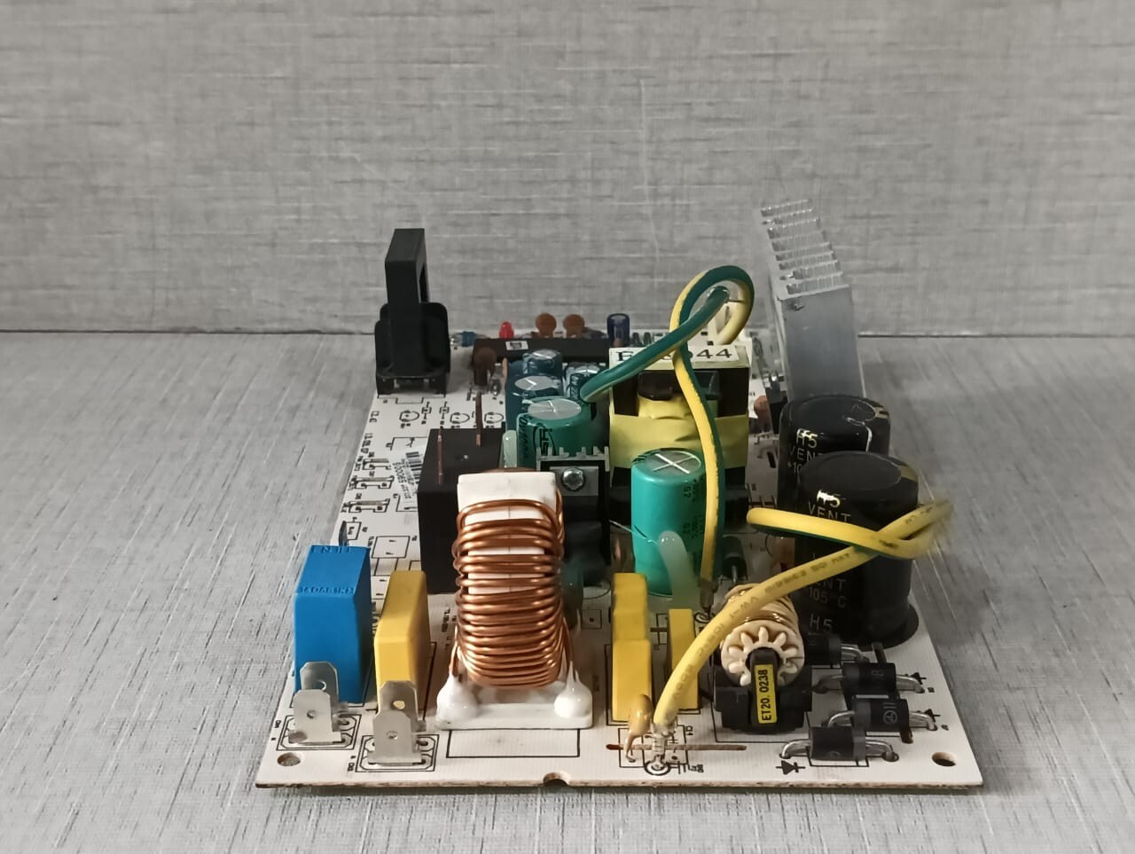 Carrier CAUL1-KF35W/N1-120(EH) CARRIER CAUL1-KF35W/N1-120(EH) MAIN CIRCCUIT BOARD 7