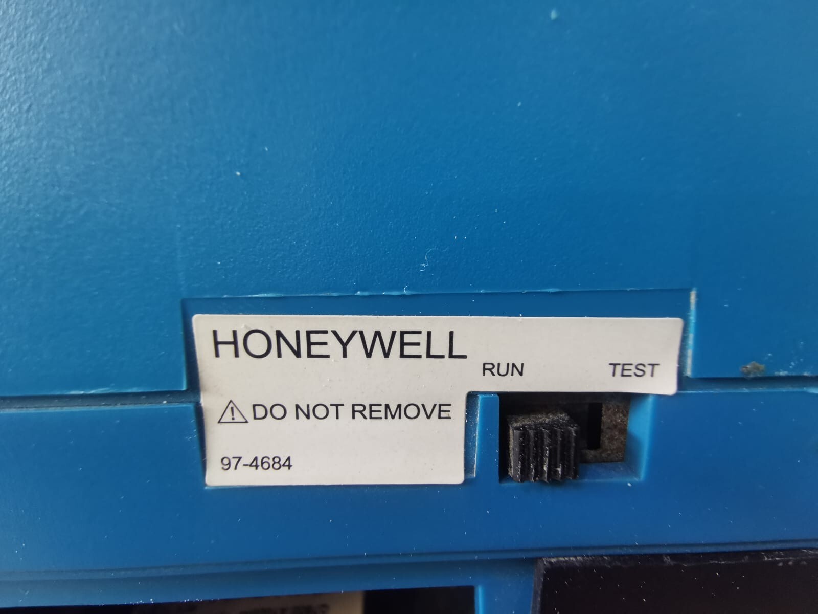 Honeywell CE-63AP3070 HONEYWELL CE-63AP3070/1 BURNER CONTROL 7