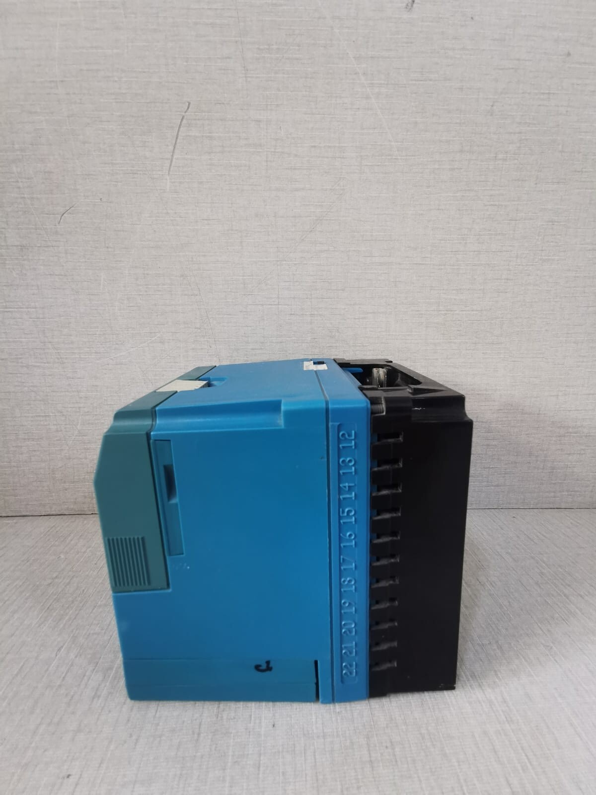 Honeywell CE-63AP3070 HONEYWELL CE-63AP3070/1 BURNER CONTROL 9