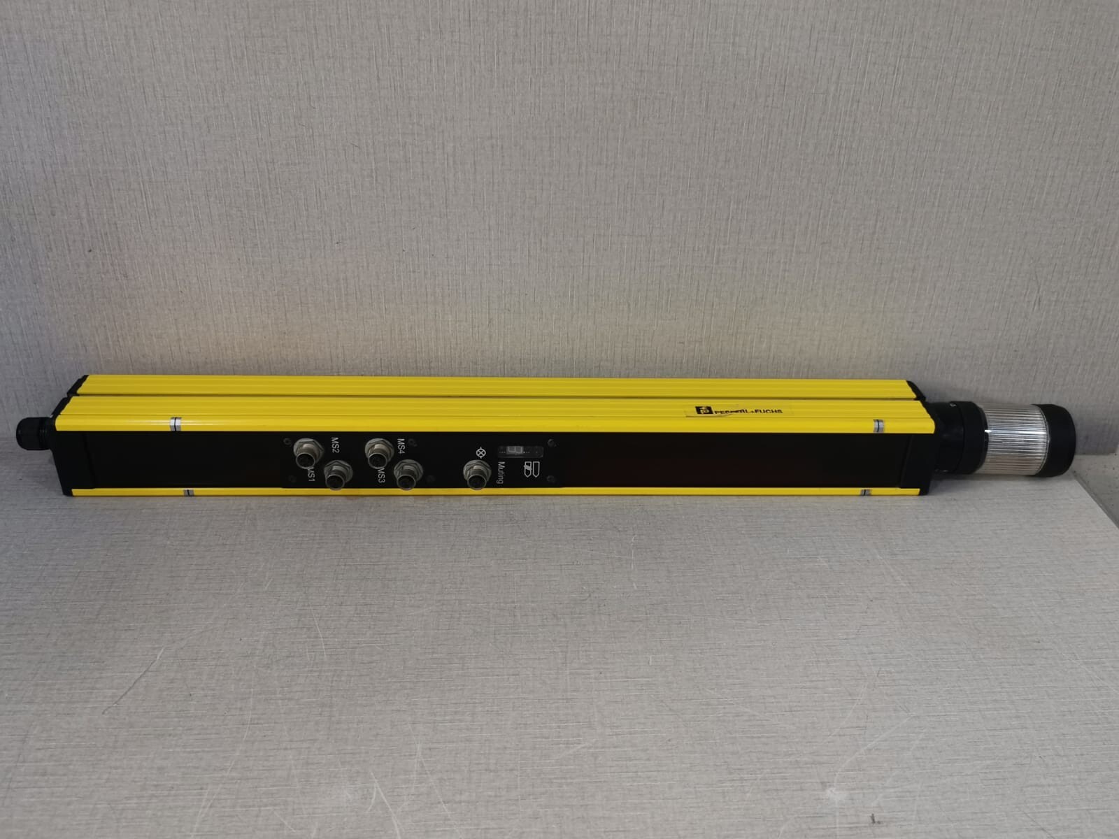 Pepperl+Fuchs SLPCM8-2-L/31 PEPPERL+FUCHS SLPCM8-2-L/31 Safety Light Grid P/n: 417833 9