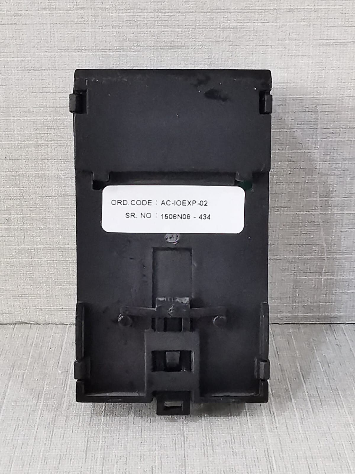 SELEC IOEXP-02 SELEC AC-IOEXP-02 PORT EXPANSION ADAPTER 8