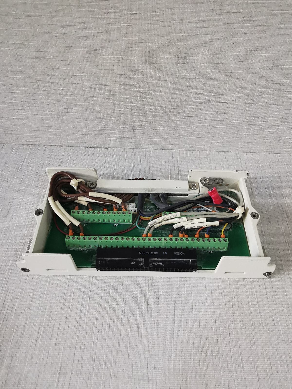 National Instruments 185163A-01 NATIONAL INSTRUMENT NI-SCXI-1302 185163A-01 WITHOUT COVER 8