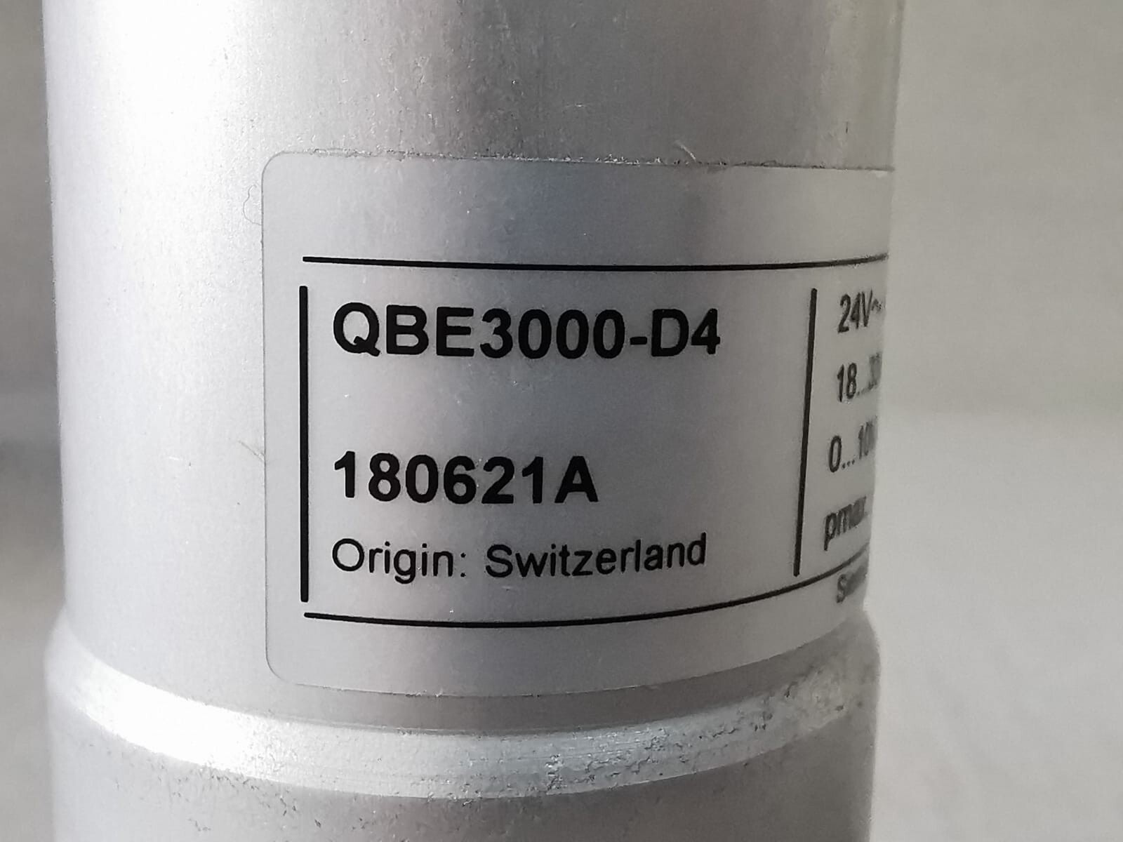 Siemens QBE3000-D4 Siemens QBE3000-D4 Differential Pressure Sensor 3