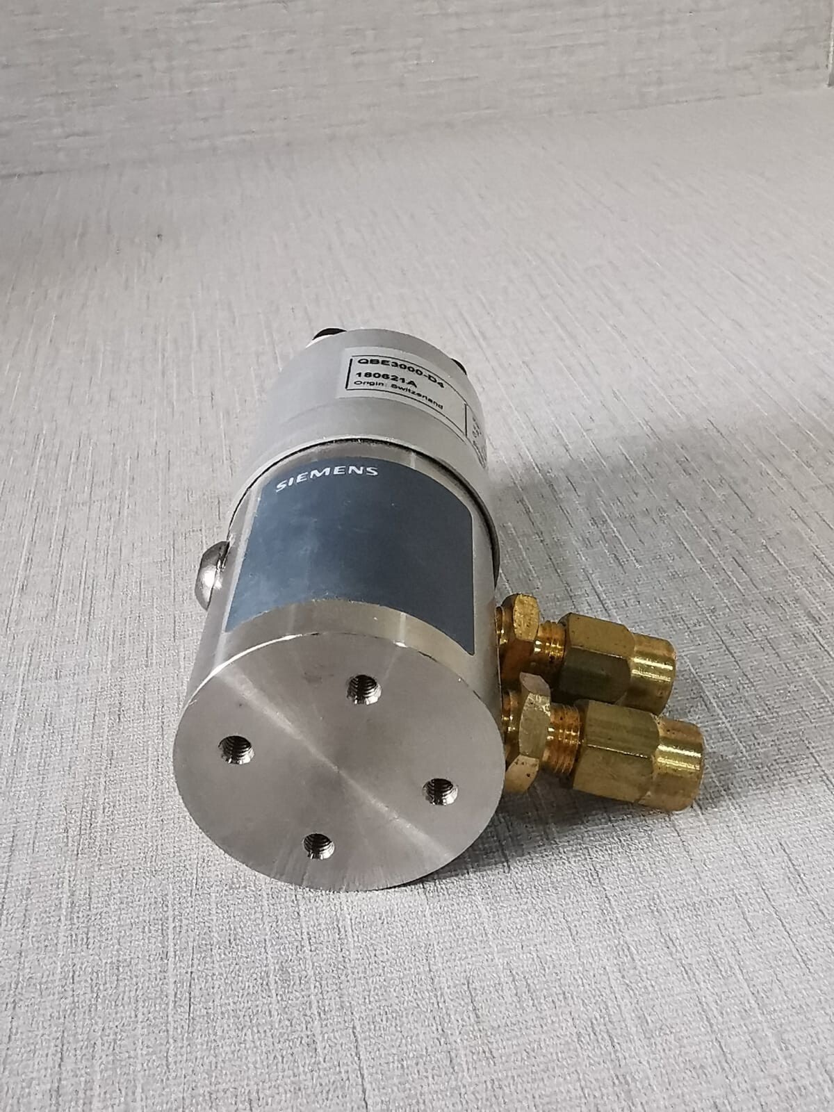 Siemens QBE3000-D4 Siemens QBE3000-D4 Differential Pressure Sensor 10