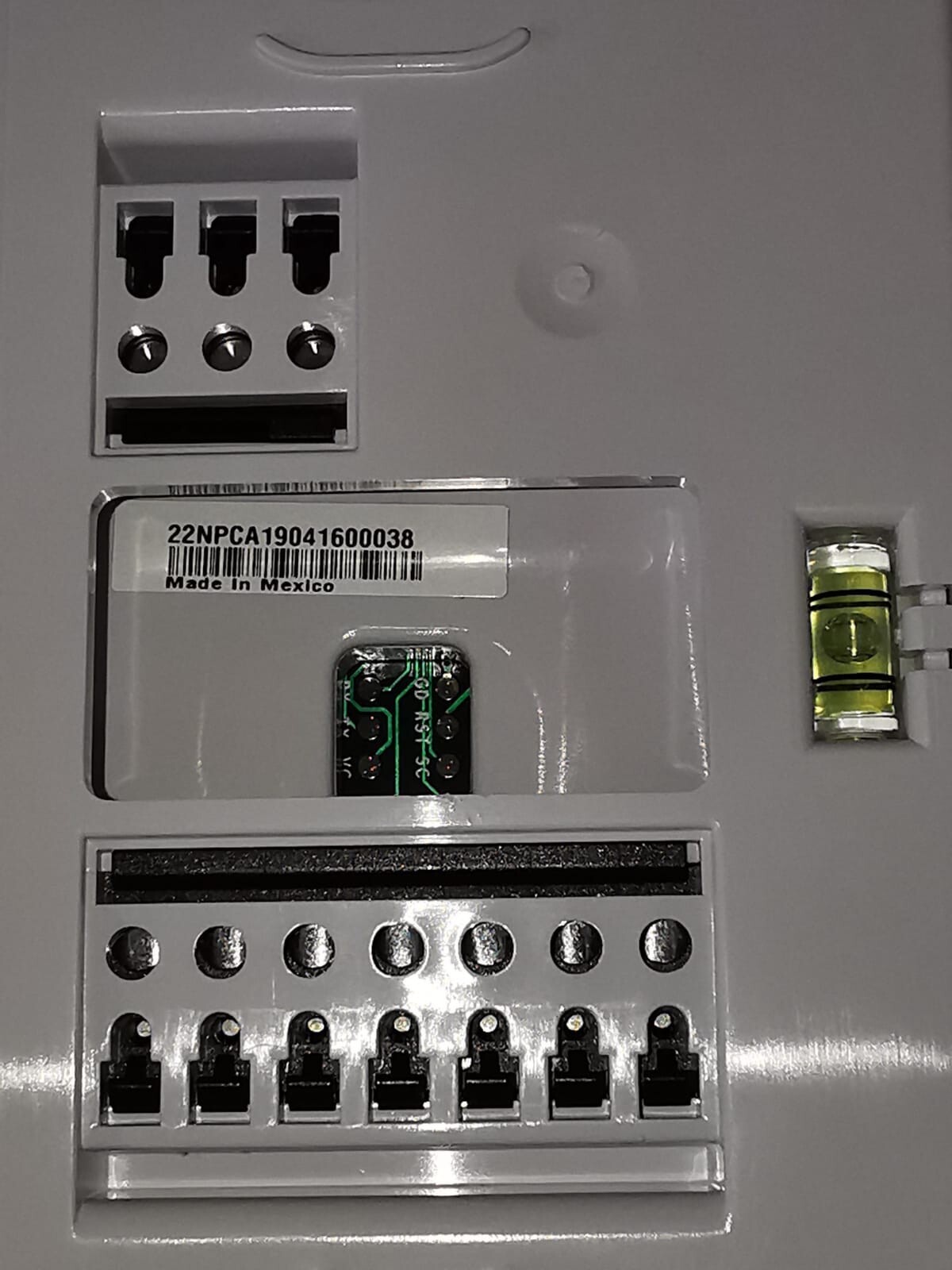 Carrier 1F85U-22NPCA 1F85U-22NP Carrier 1F85U-22NPCA Non-Programmable Digital Thermostat 6
